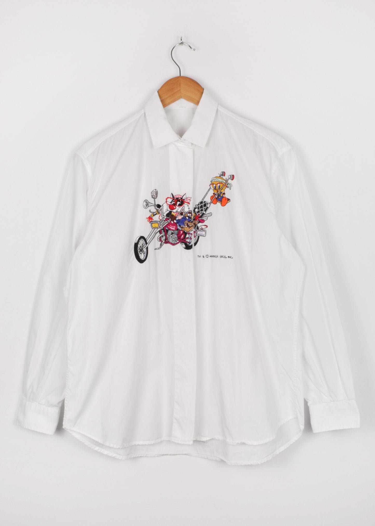 Vintage shirt with Looney Tunes embroidery