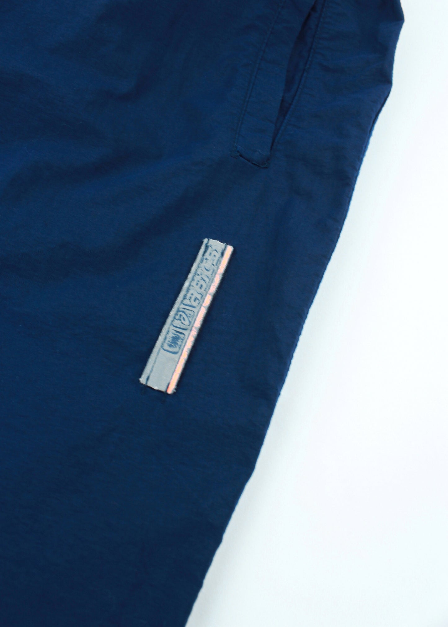 Vintage wind pants in dark blue (with pockets)