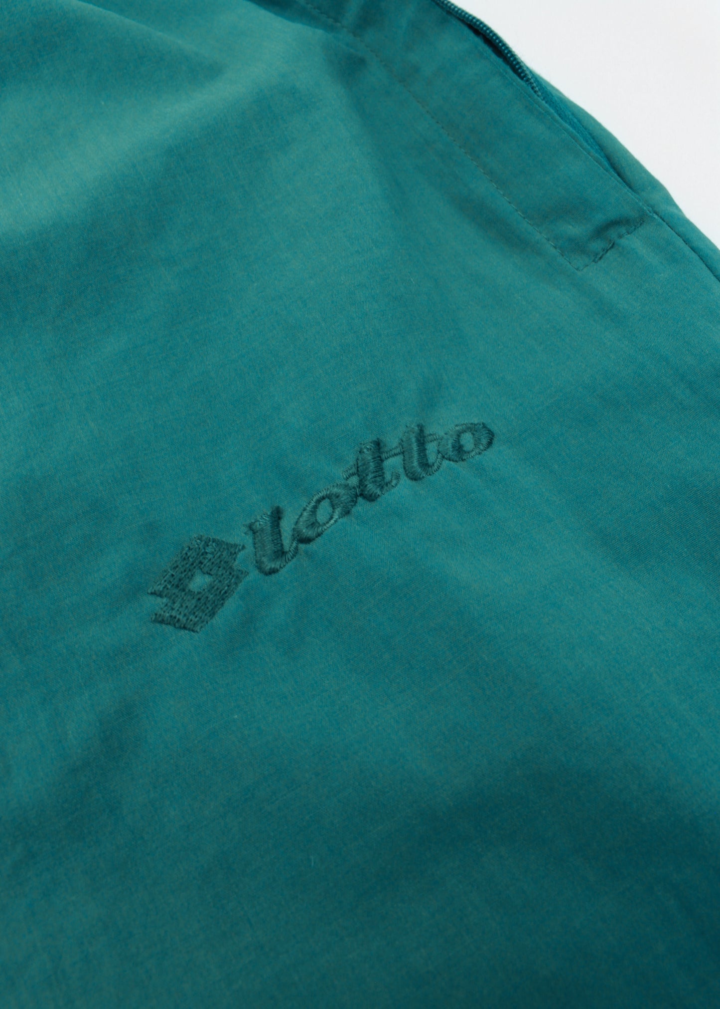 Lotto sport trousers in green (with pockets)