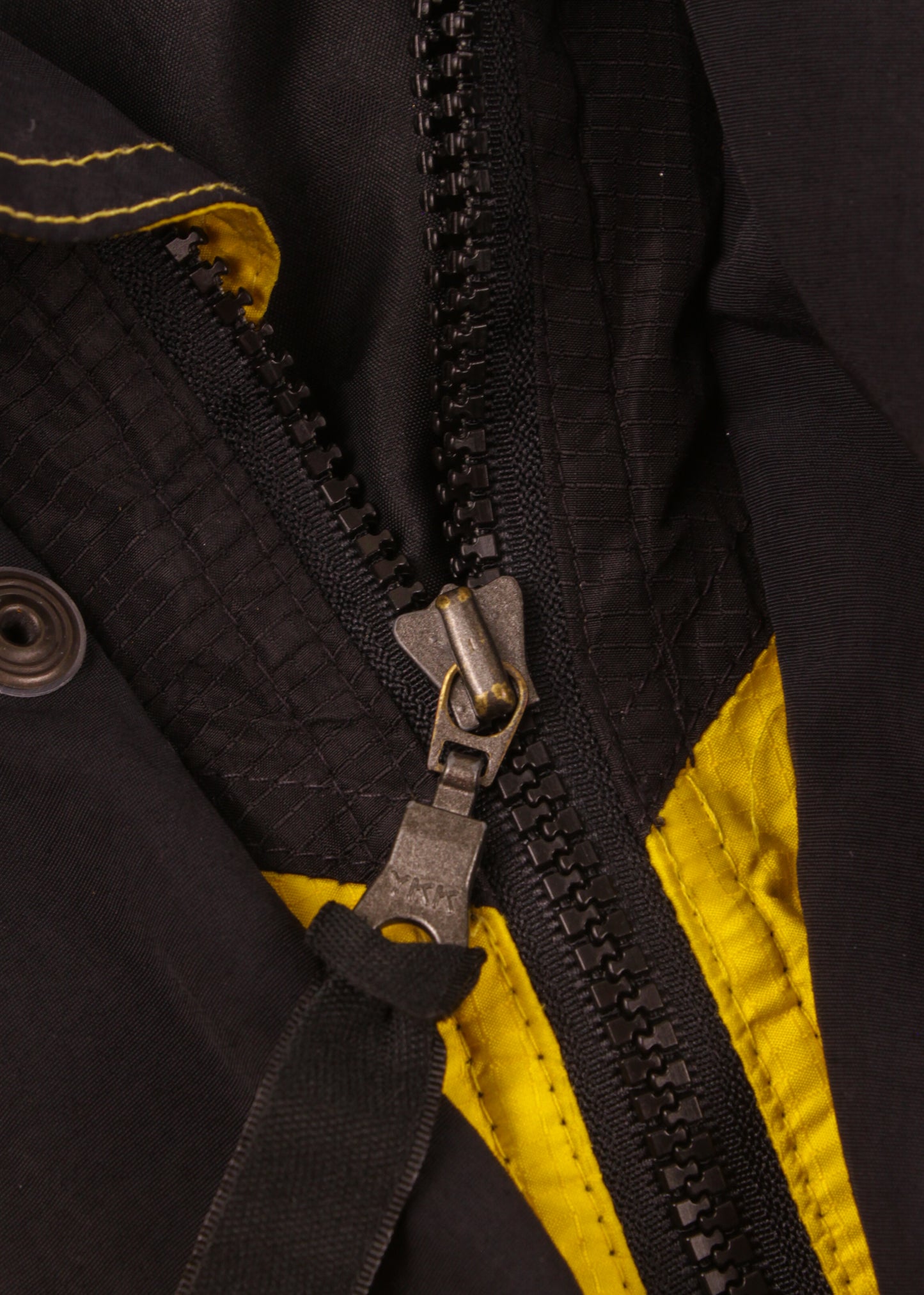 Vintage sport parka in yellow with hidden hood