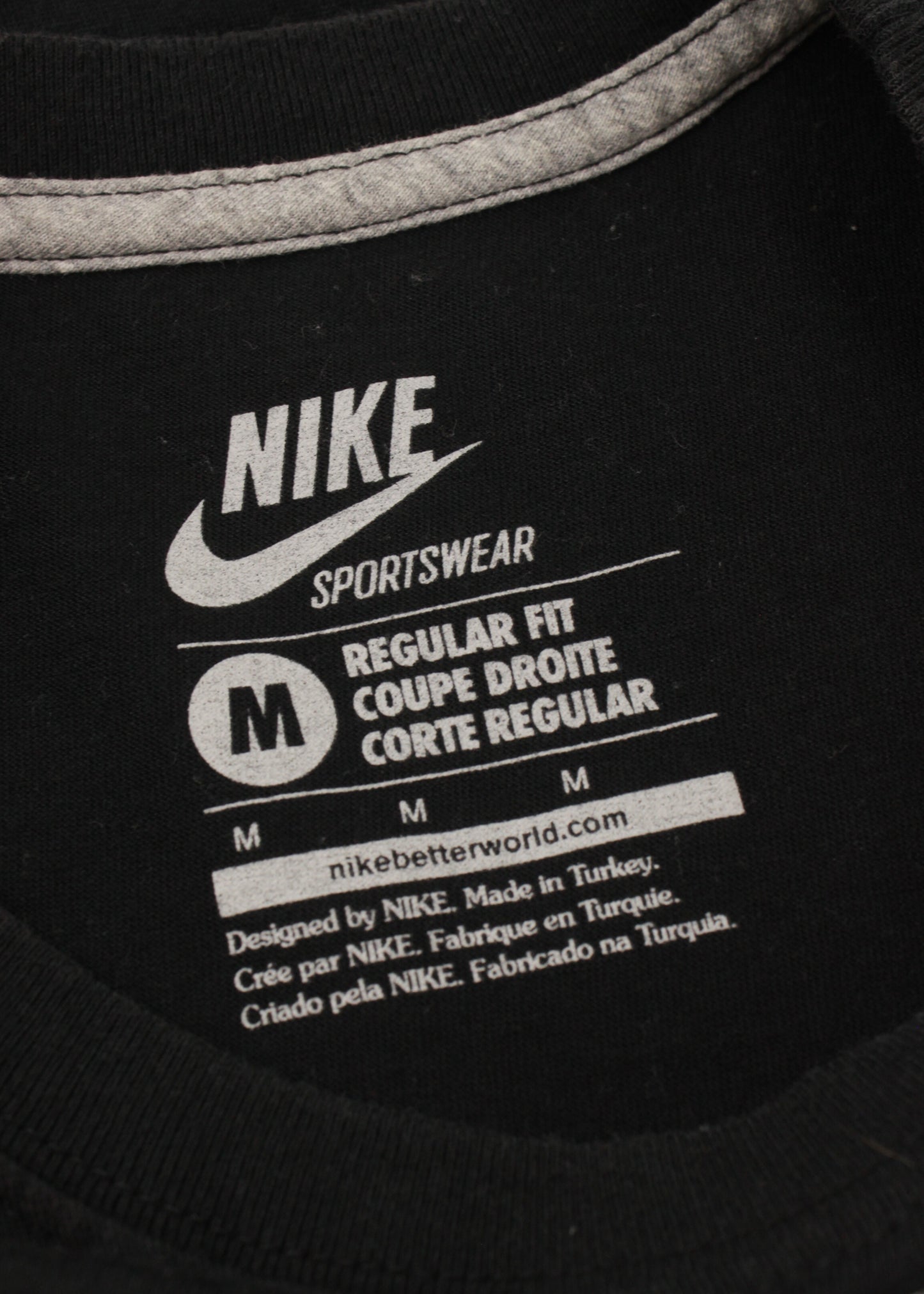 Nike printed tee in black