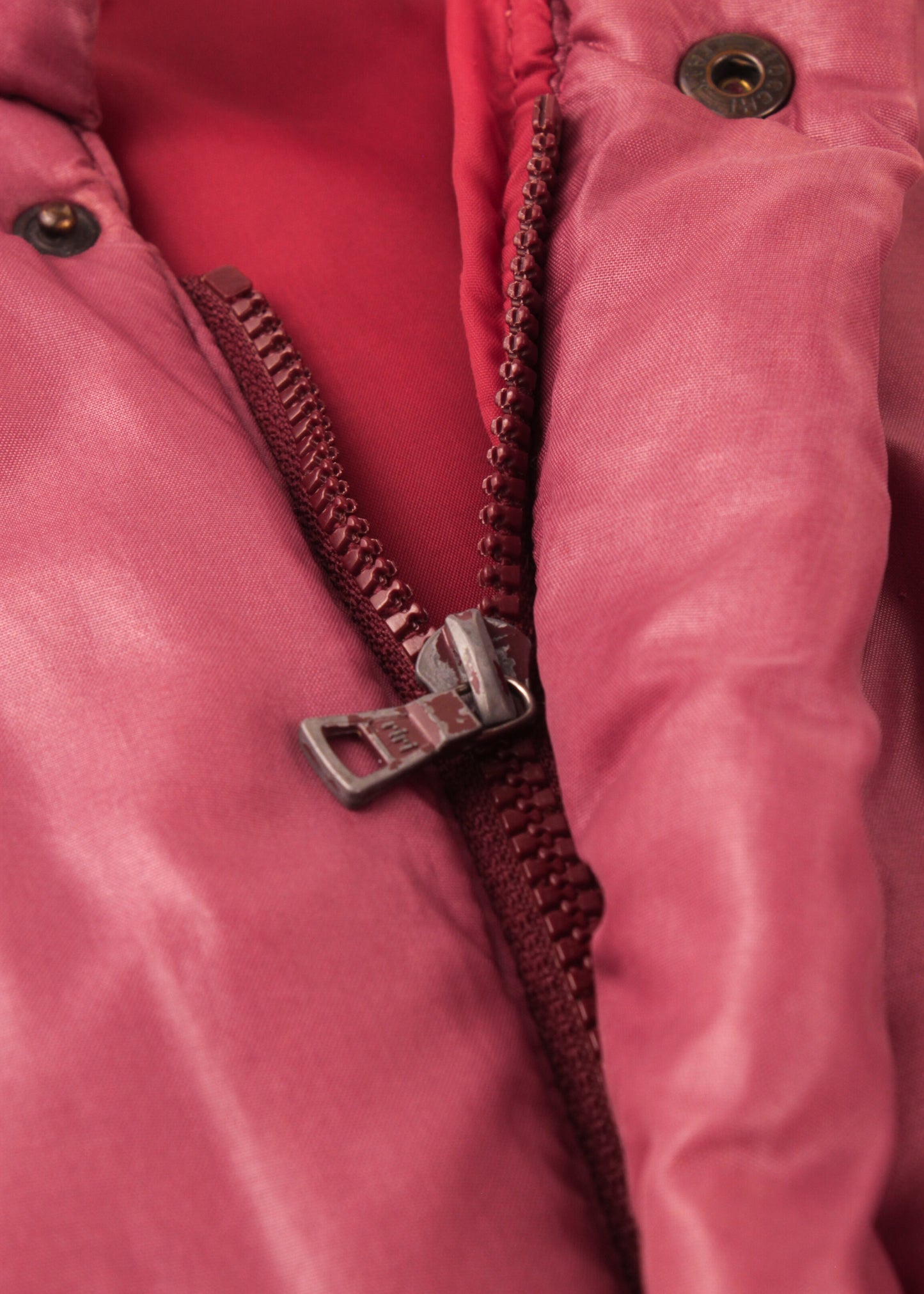 Puffer vest in burgundy