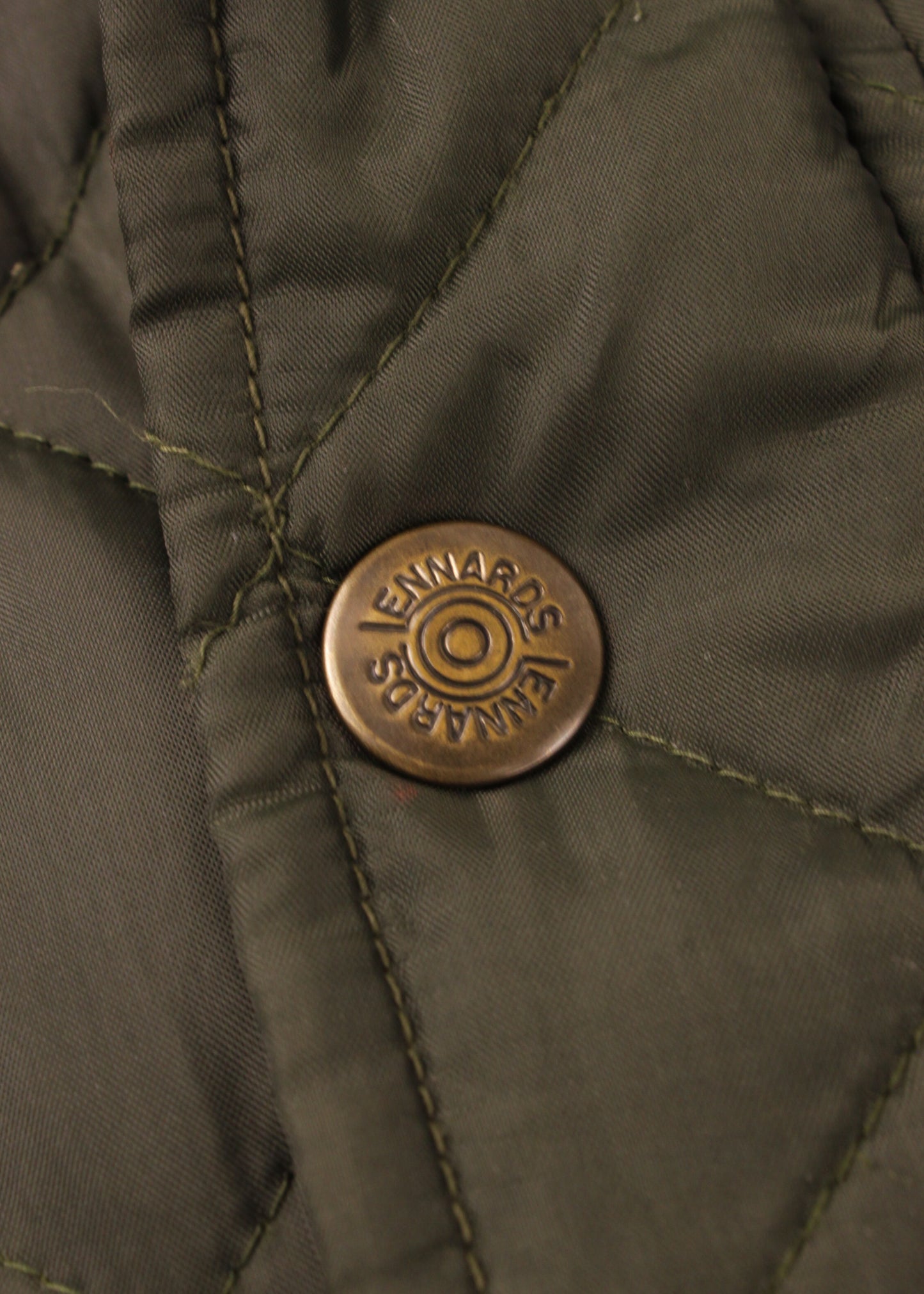 Vintage men's quilted jacket in pine green