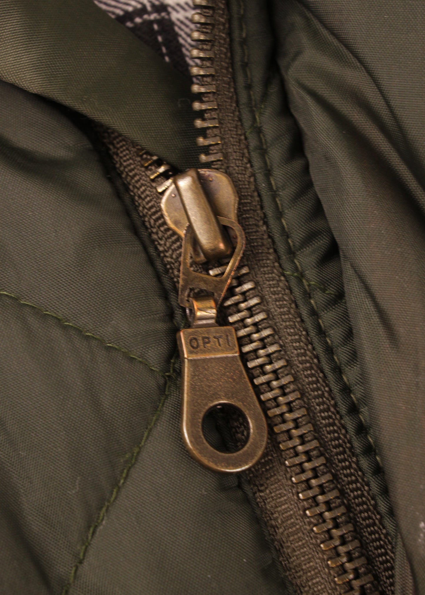 Vintage men's quilted jacket in pine green