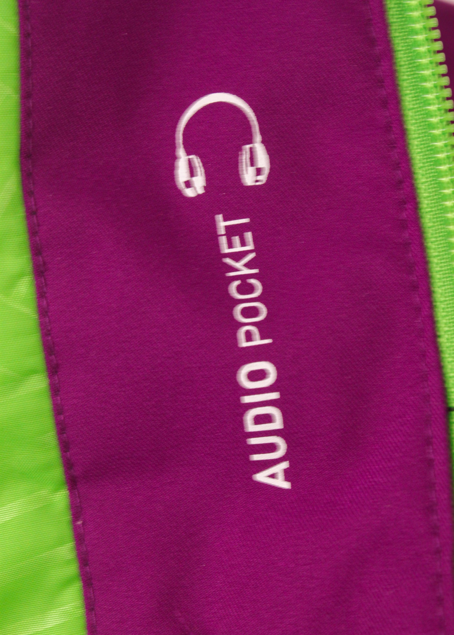 Snowboard jacket in purple