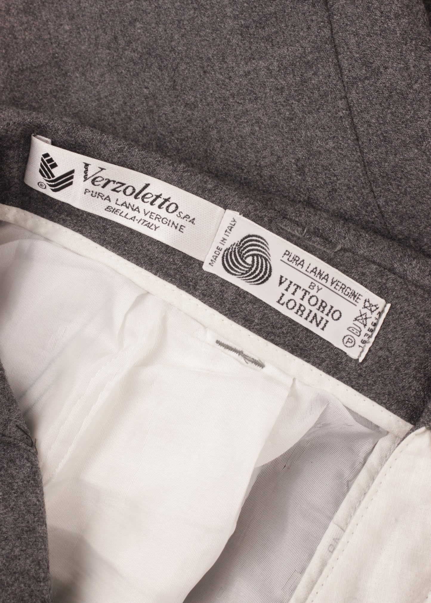 Warm woolen trousers in grey