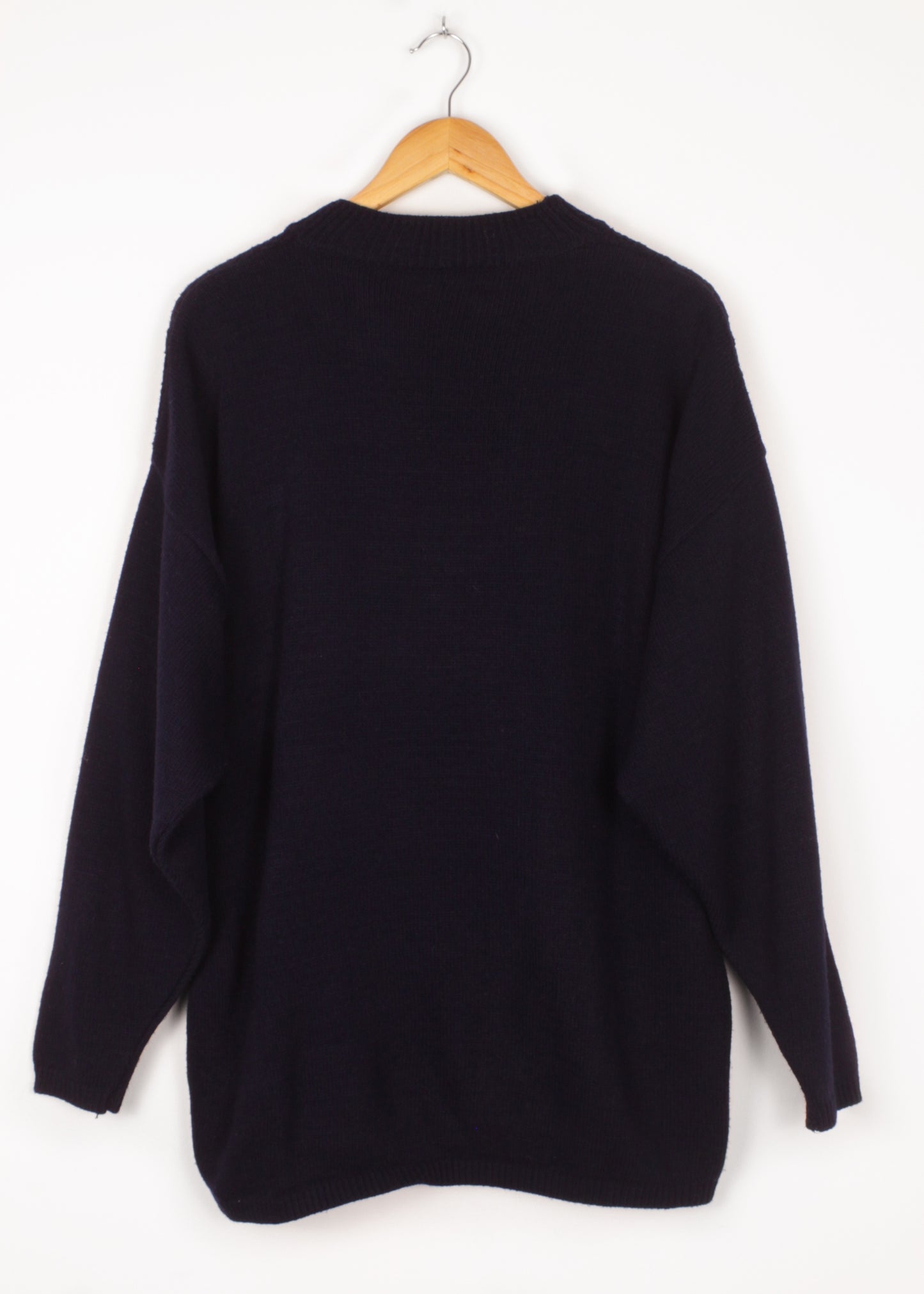 Vintage woolen sweater in navy