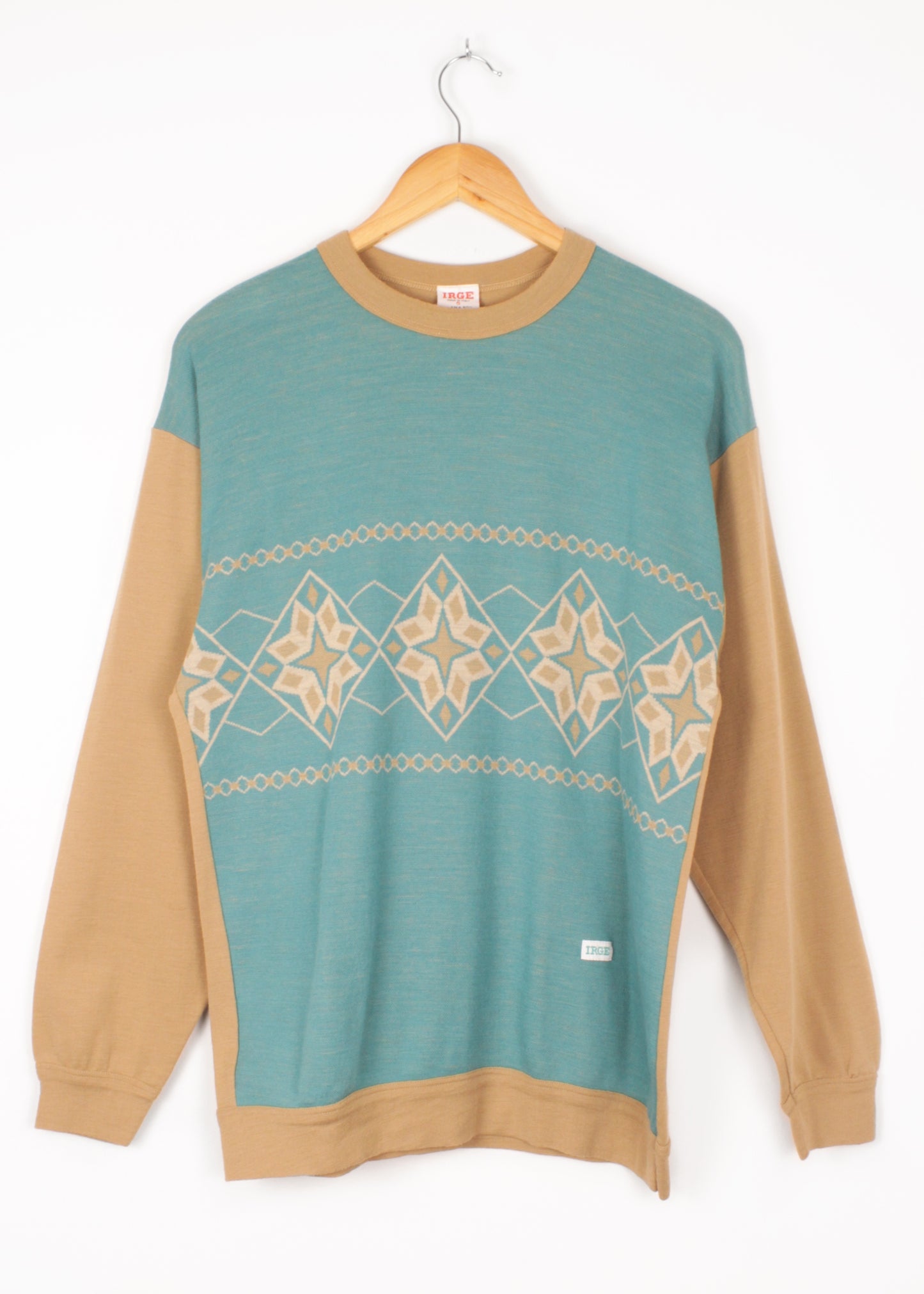 Woolen jumper in sand and blue