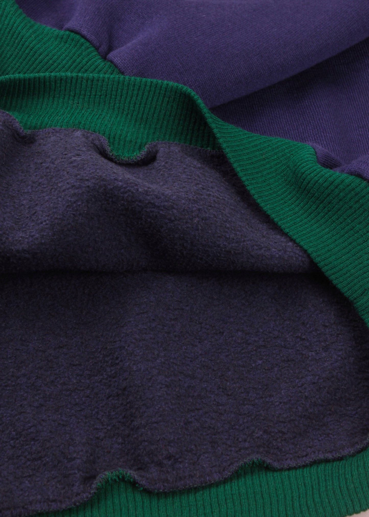 Vintage sweatshirt in navy and green