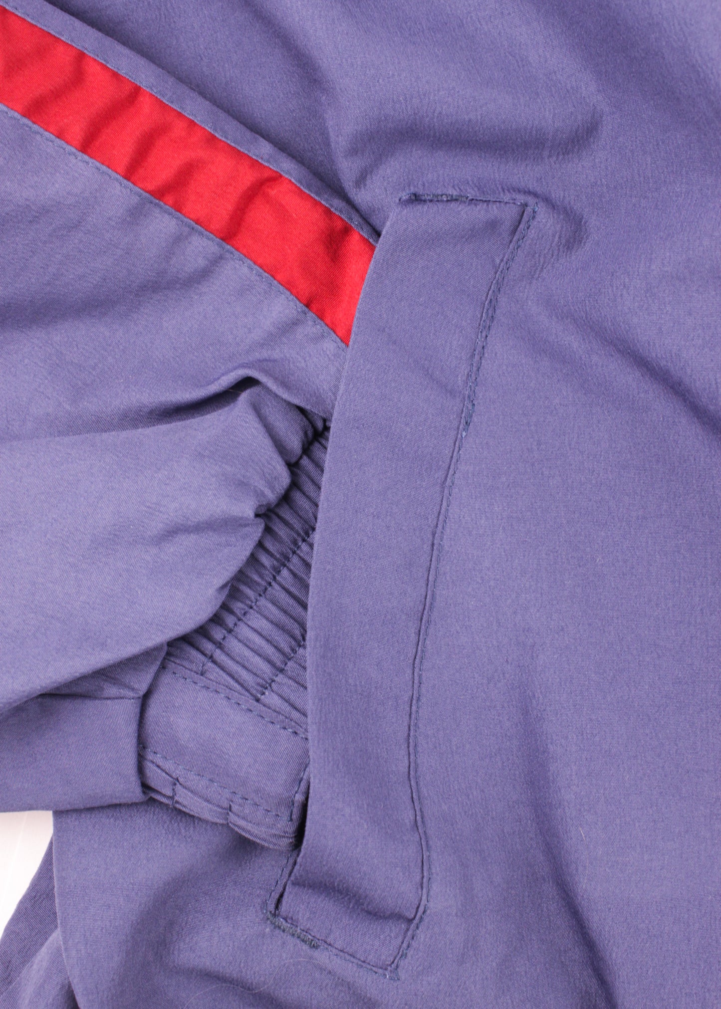 Vintage windbreaker in blue