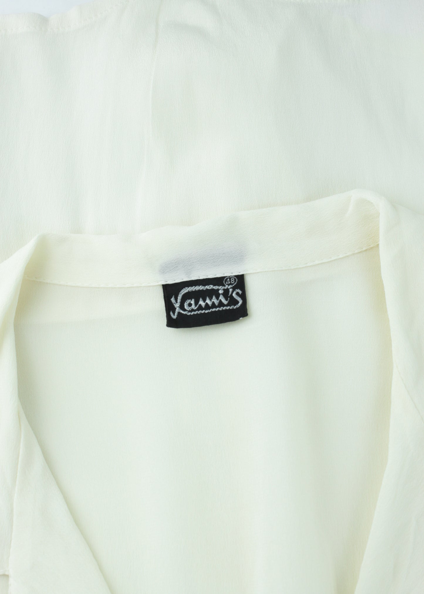 Vintage blouse in cream