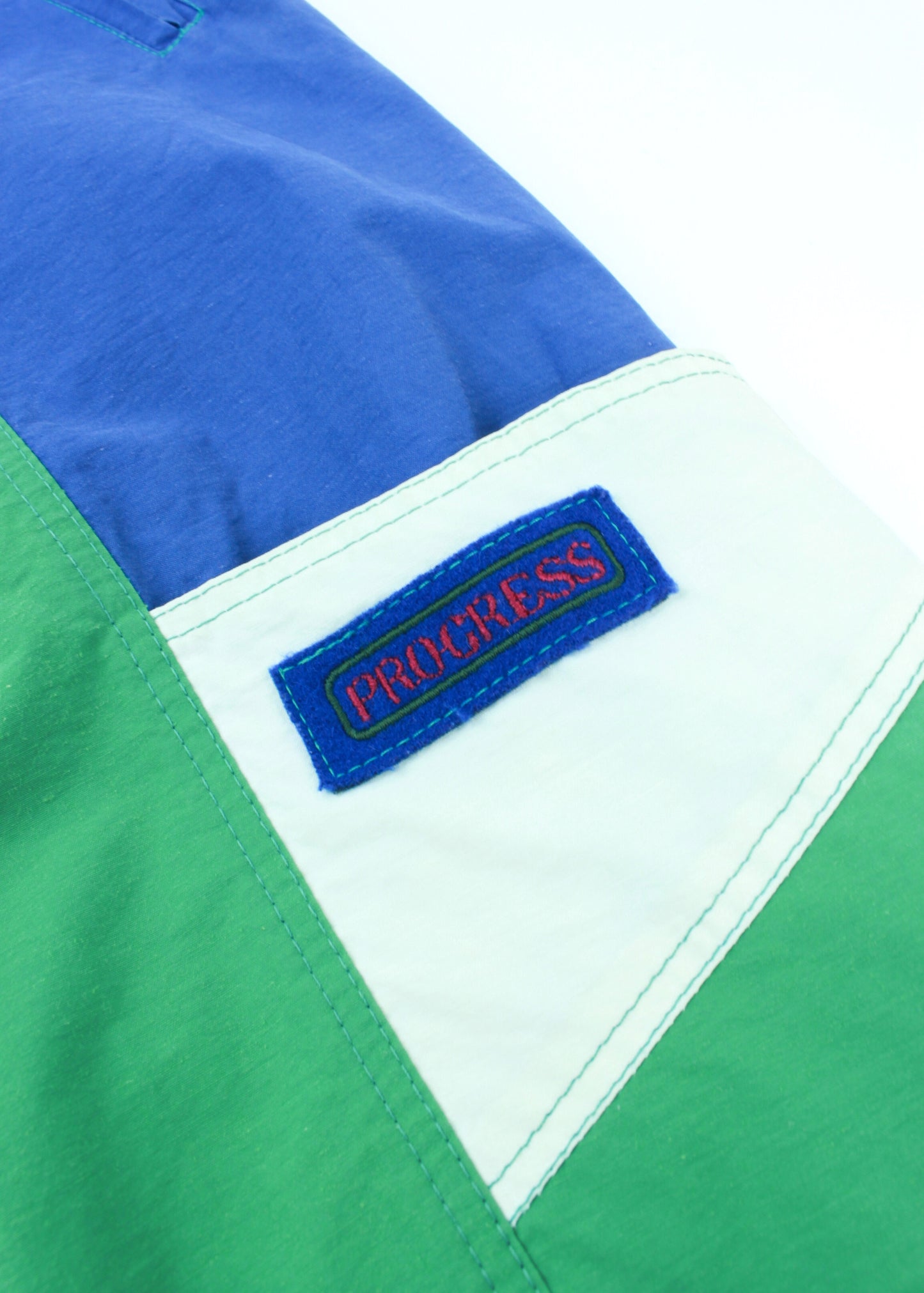 Vintage wind pants in green (with pockets)