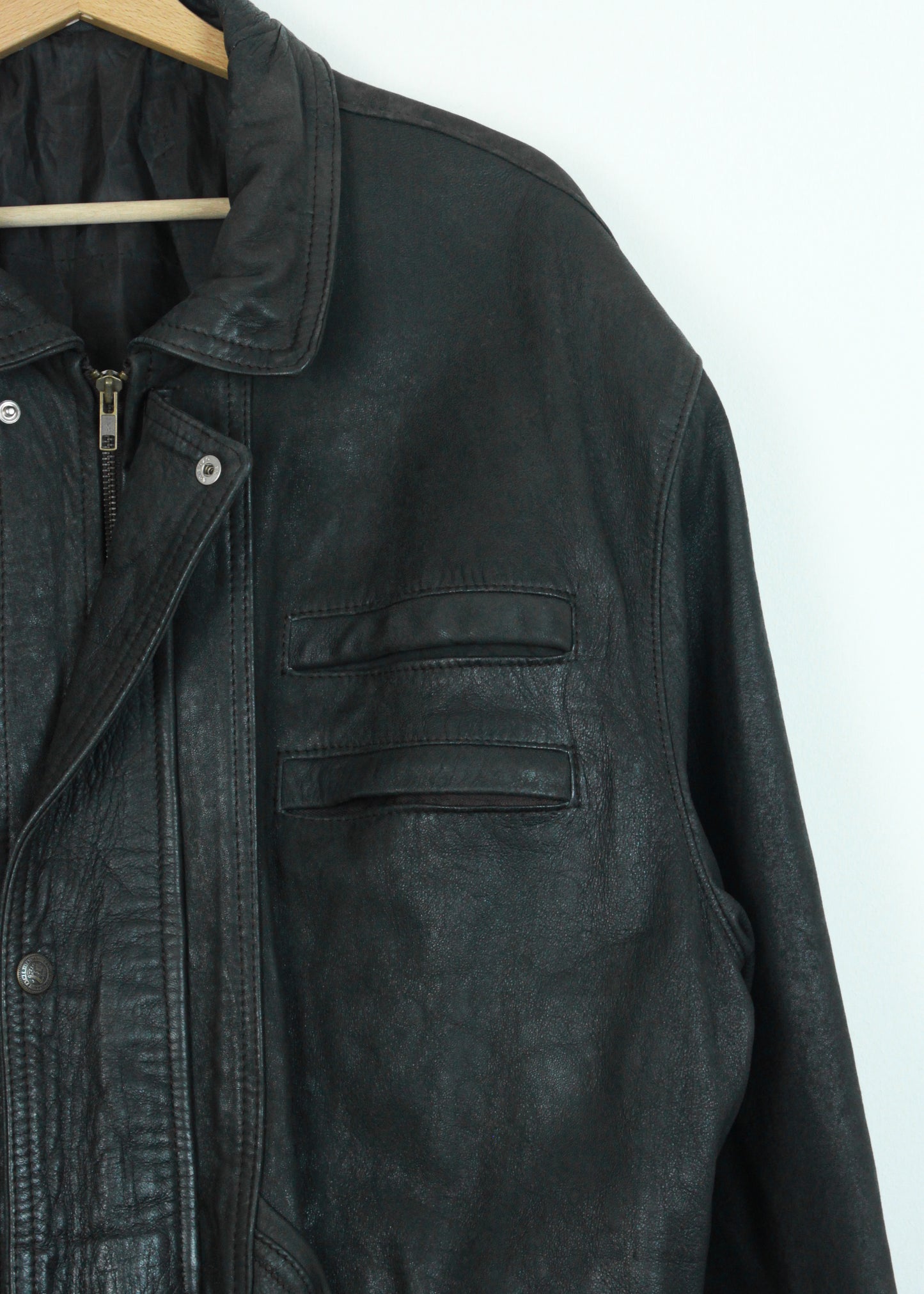 Vintage leather jacket in black
