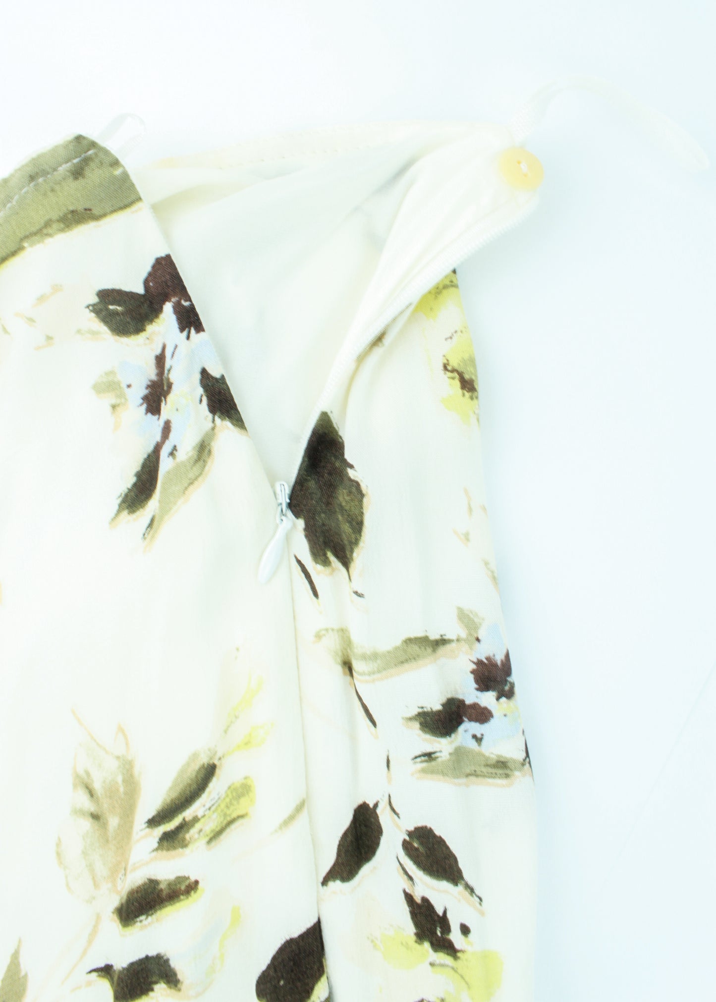 Vintage floral printed asymmetrical skirt