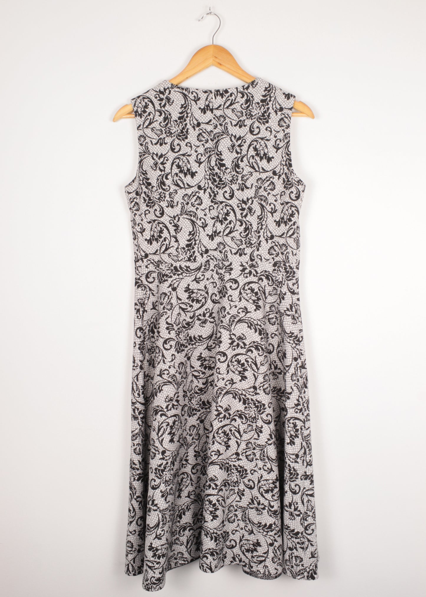 Vintage dress in grey and black