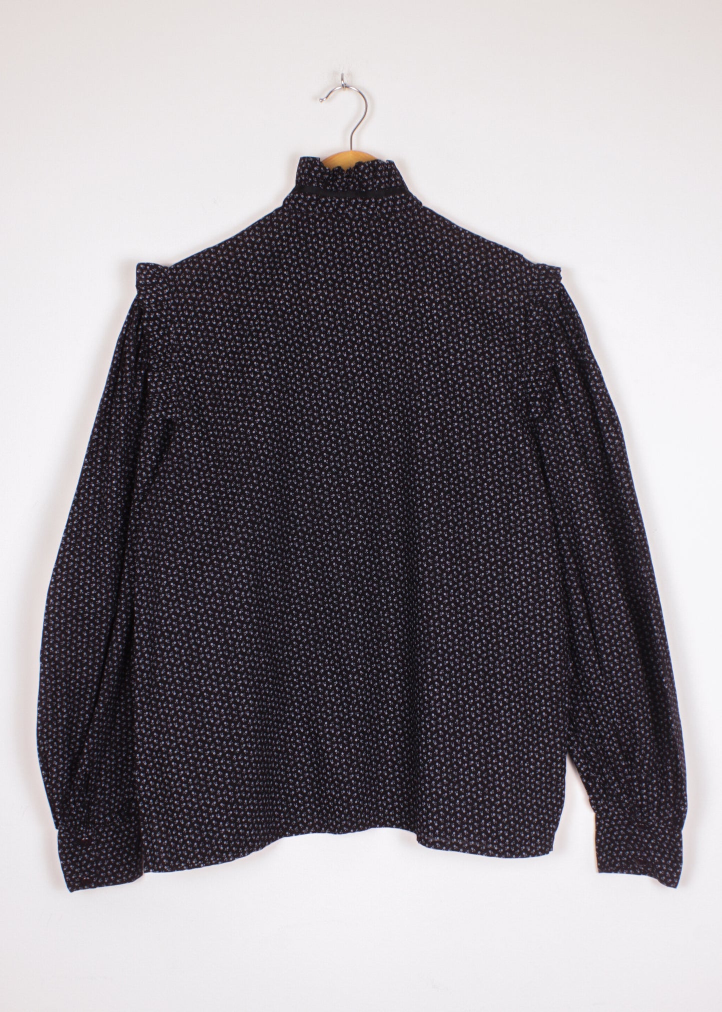 Vintage blouse in black