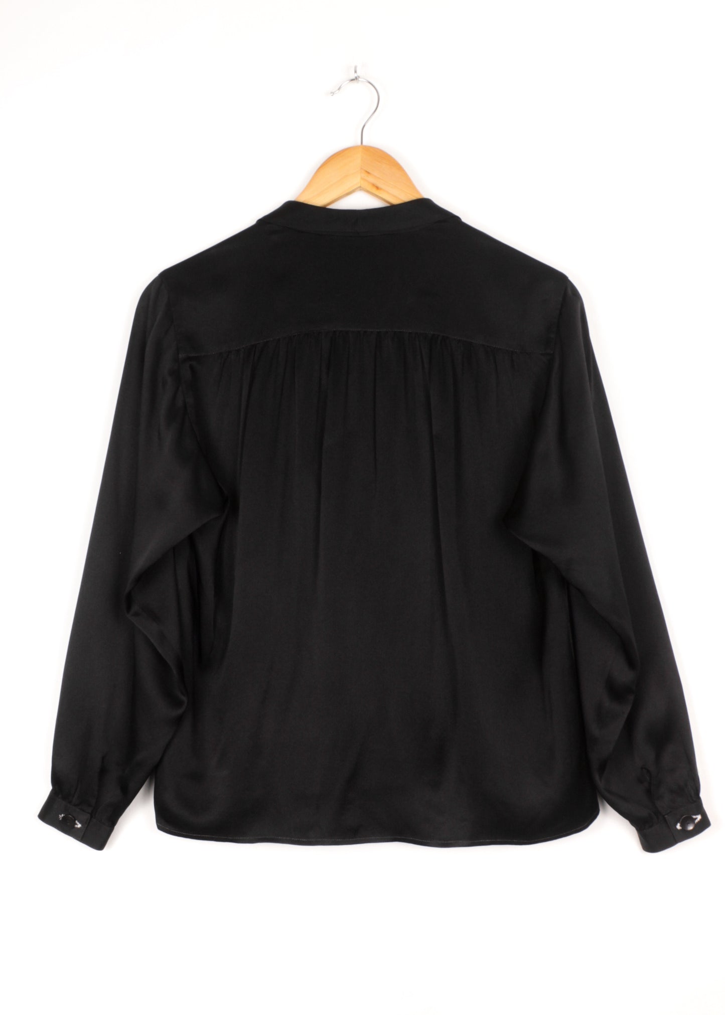 Silk blouse in black