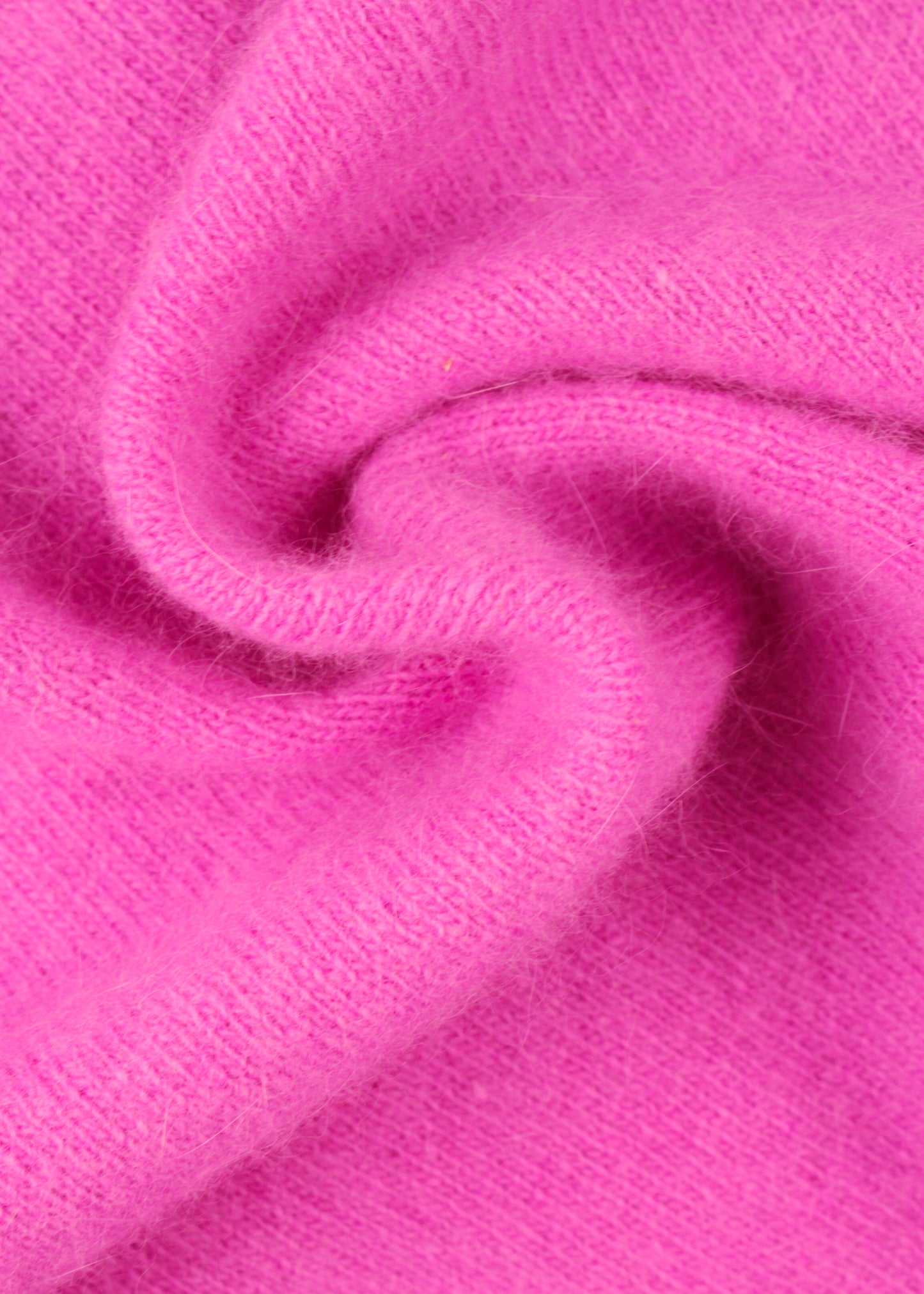 Vintage woolen sweater in lilac