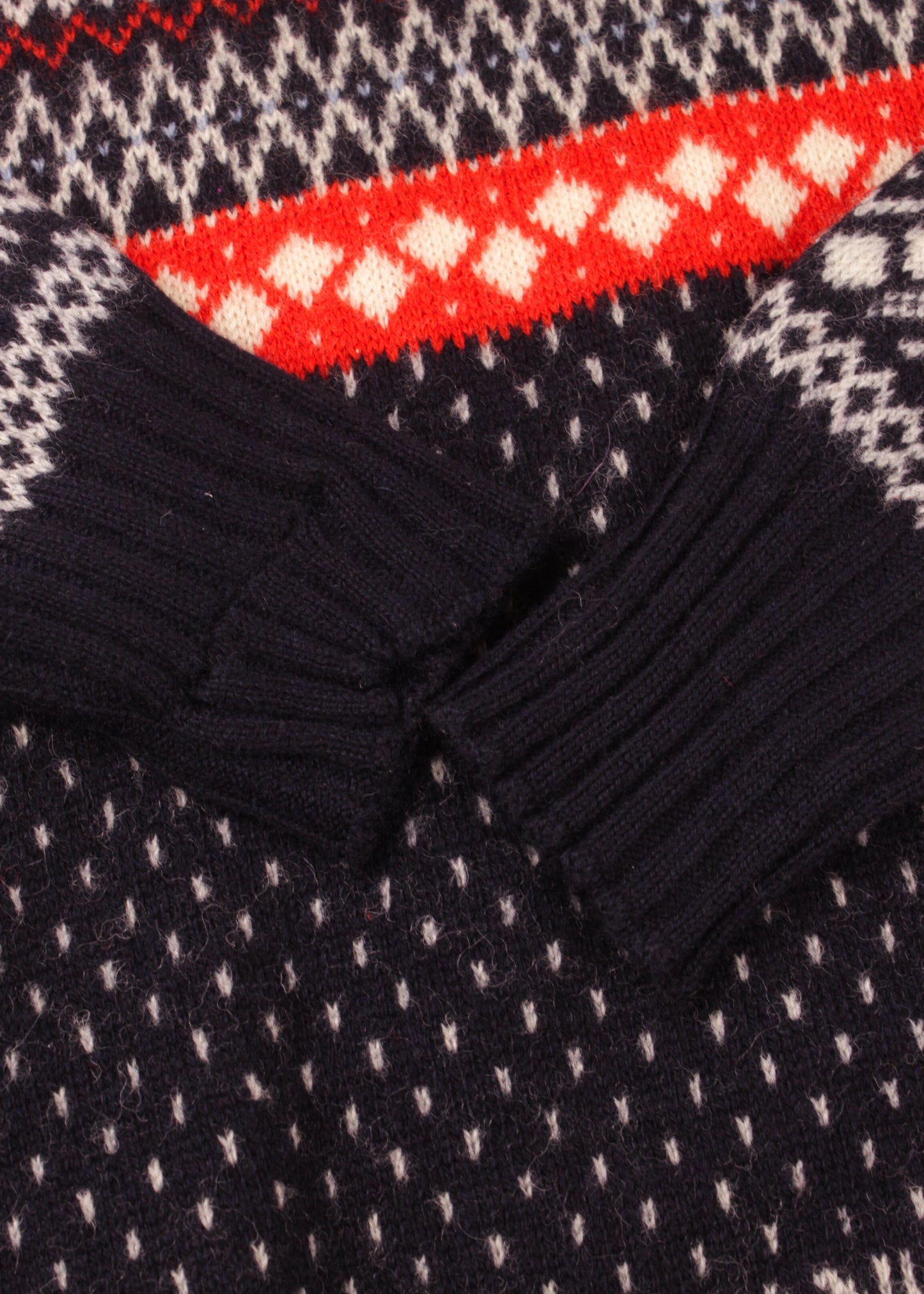 Vintage woolen xmas sweater