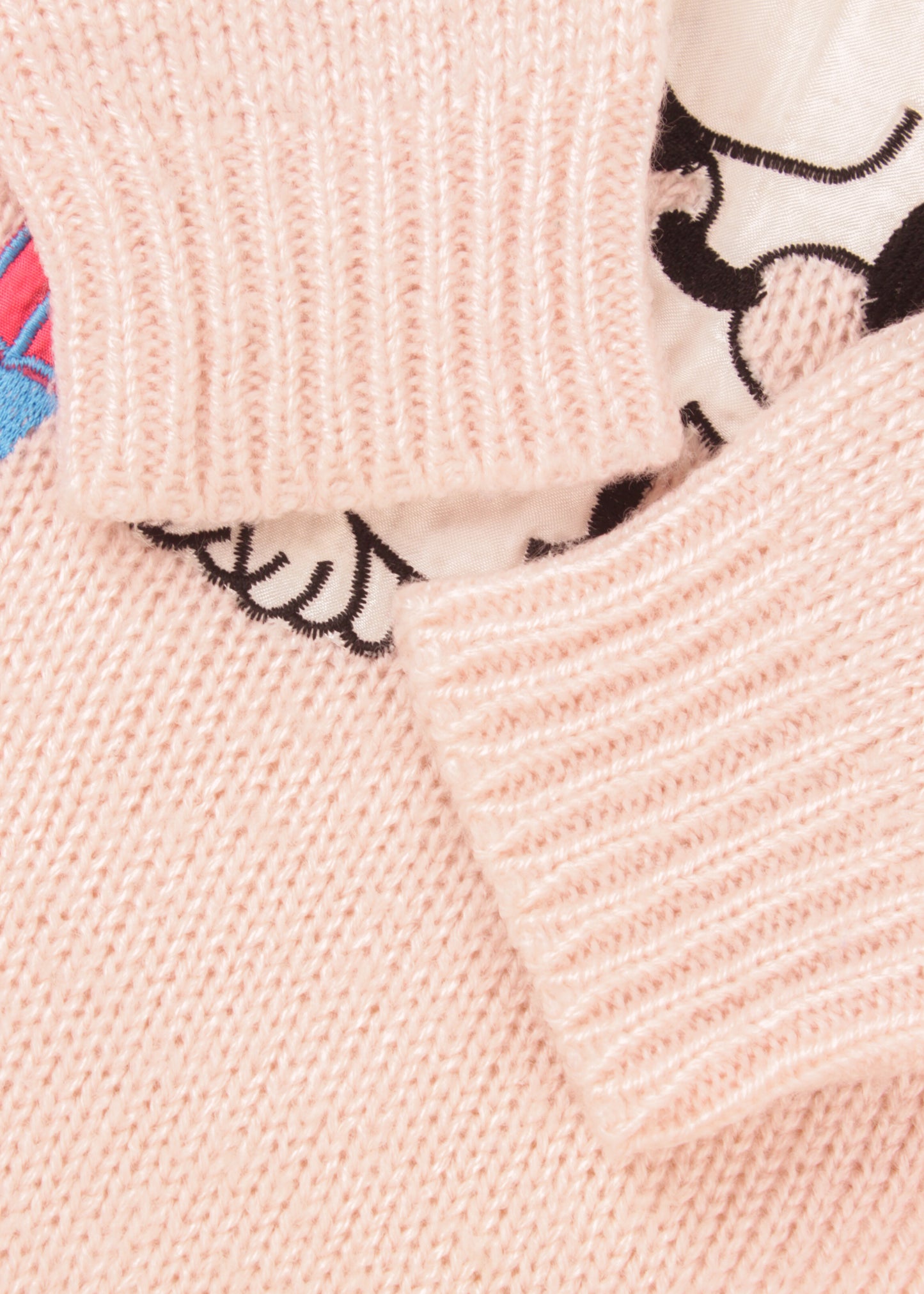 Vintage woolen sweater in rose
