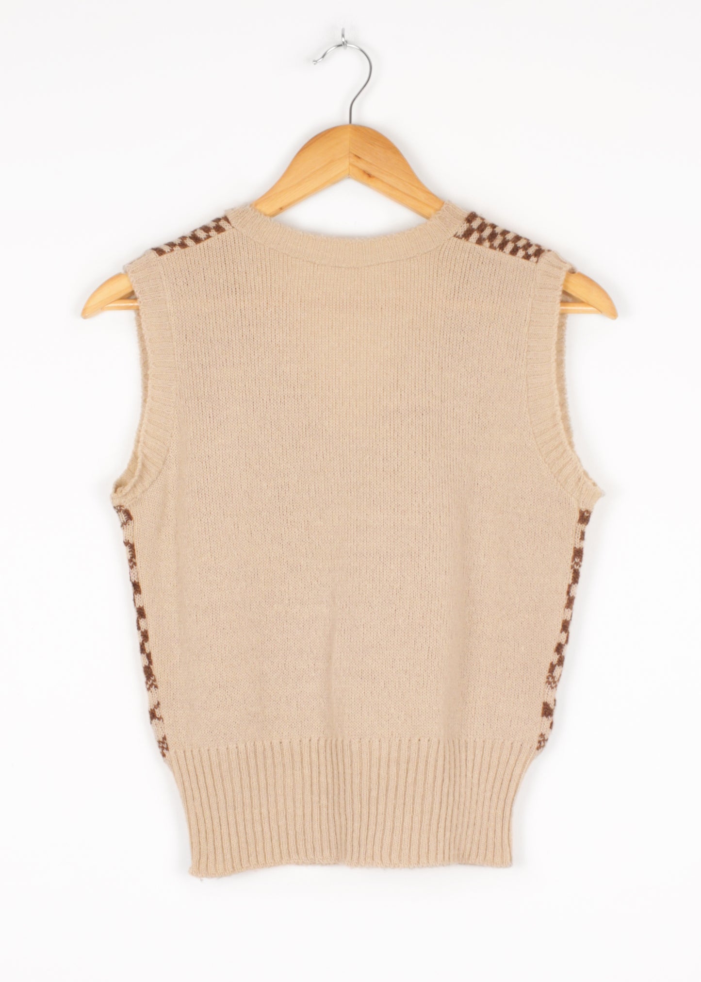Knit vest in beige and brown