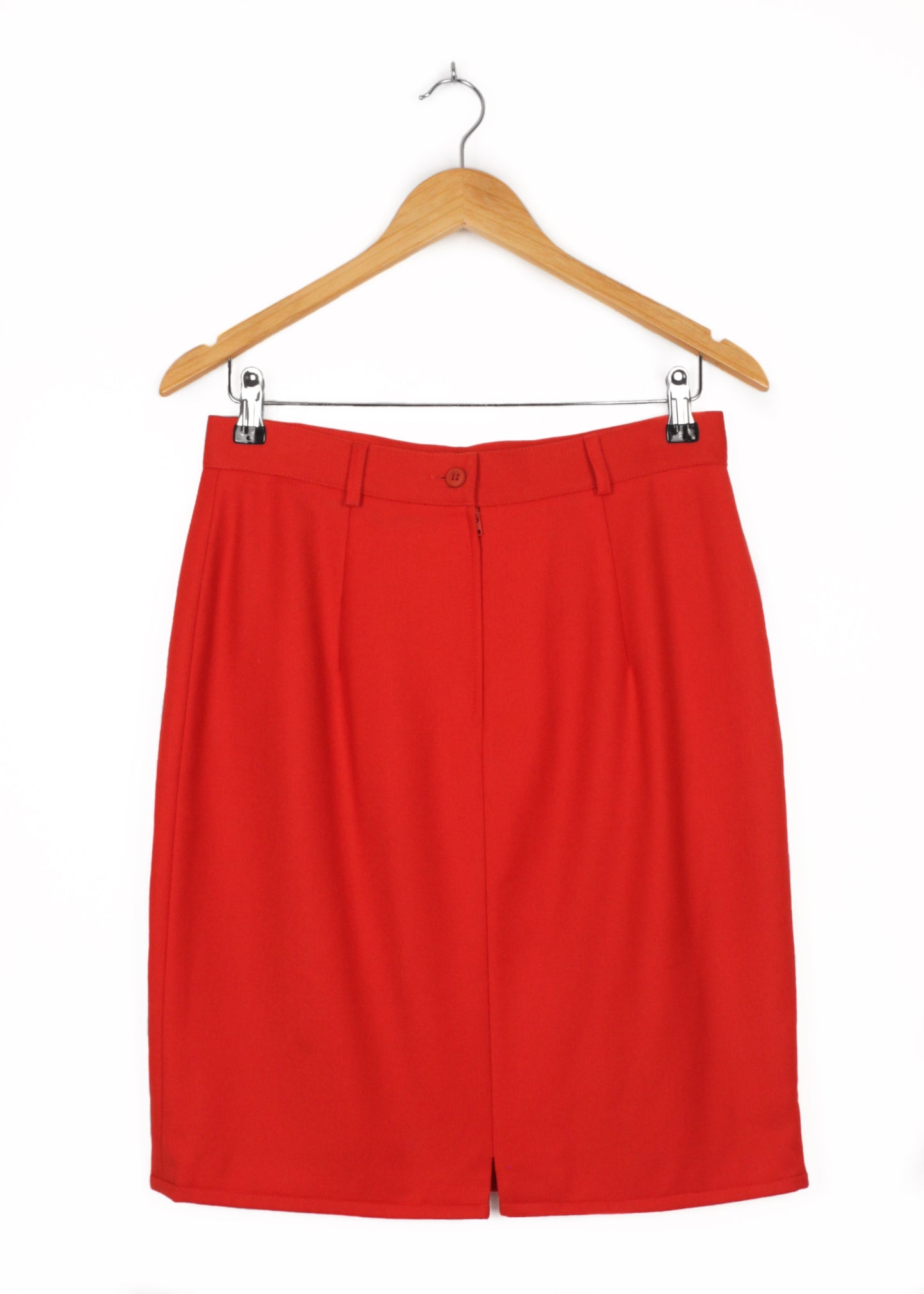 Woolen pencil skirt in red