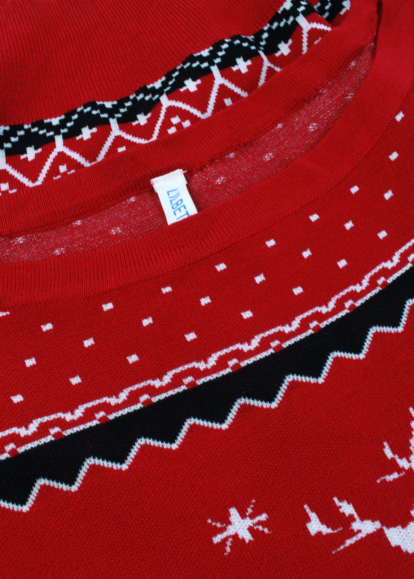 Christmas sweater in red with deer