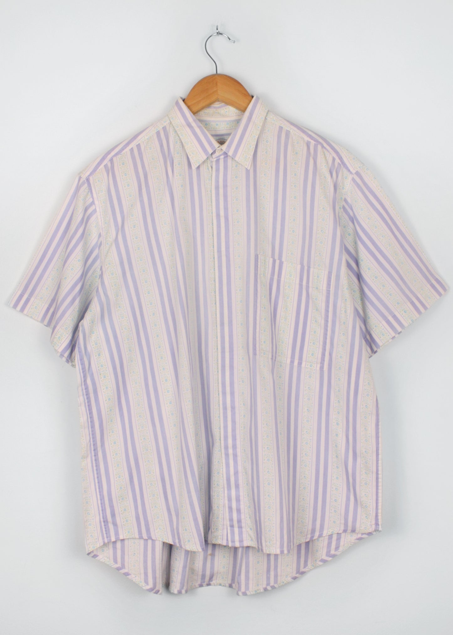 Vintage printed shirt in lilac and salad green