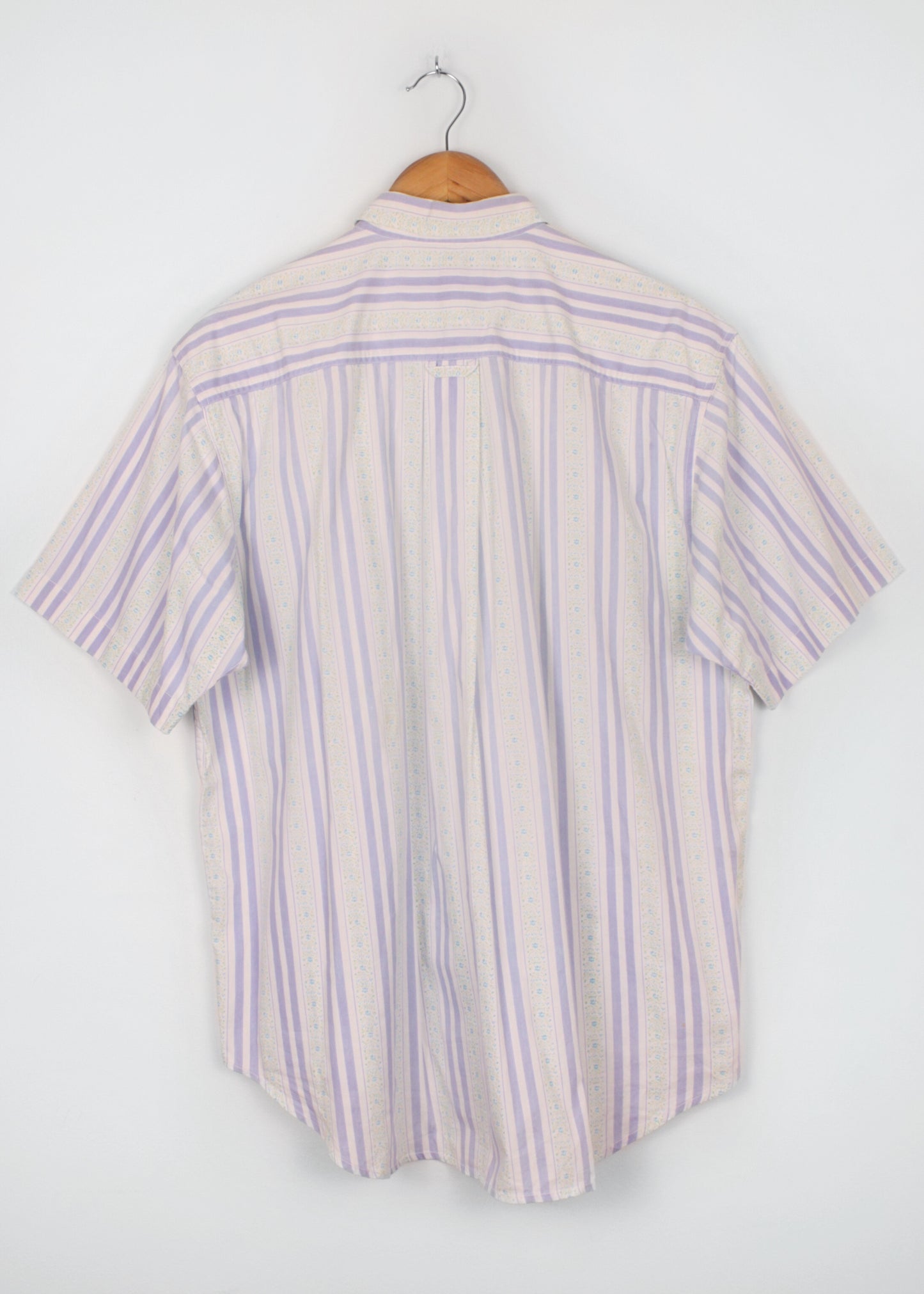 Vintage printed shirt in lilac and salad green