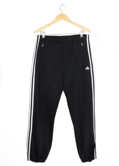 Adidas sport trousers in black (with pockets)