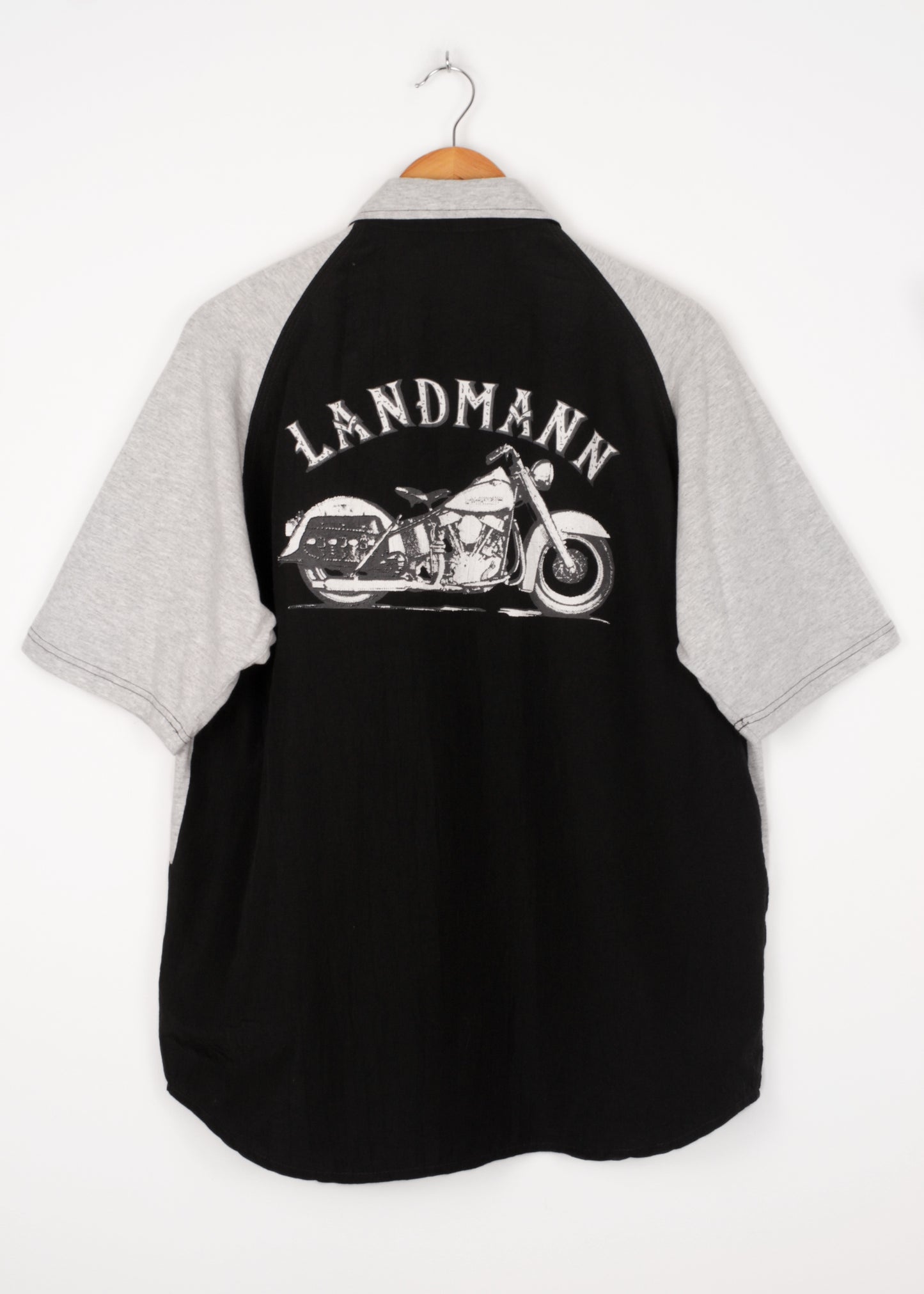 Short sleeve shirt in grey and black