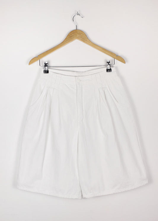 Vintage Esprit shorts in white