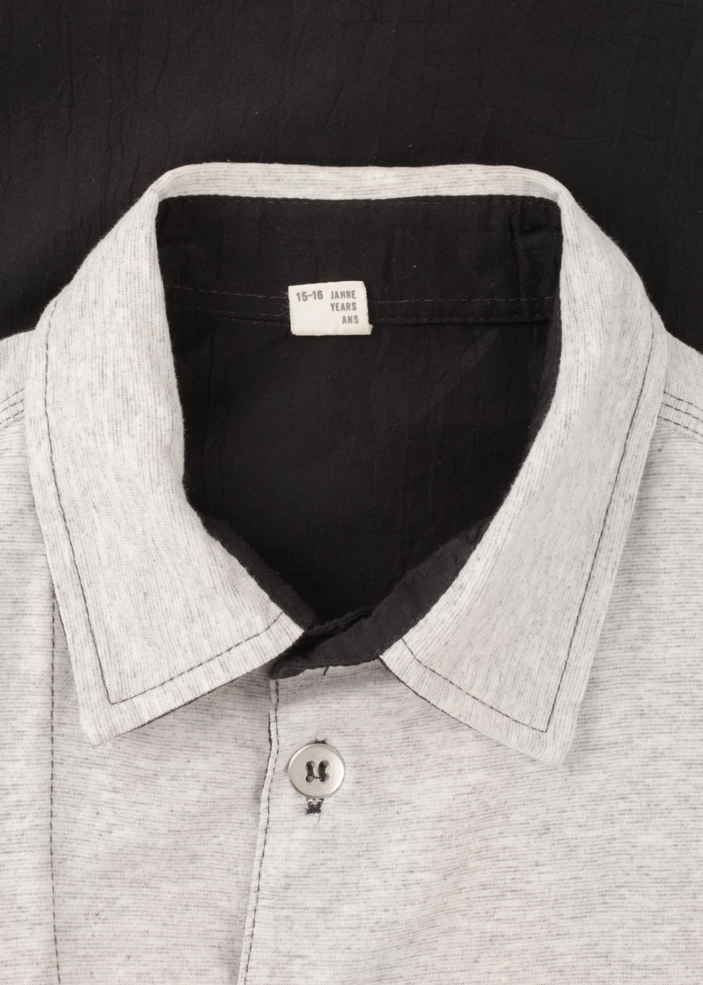 Short sleeve shirt in grey and black