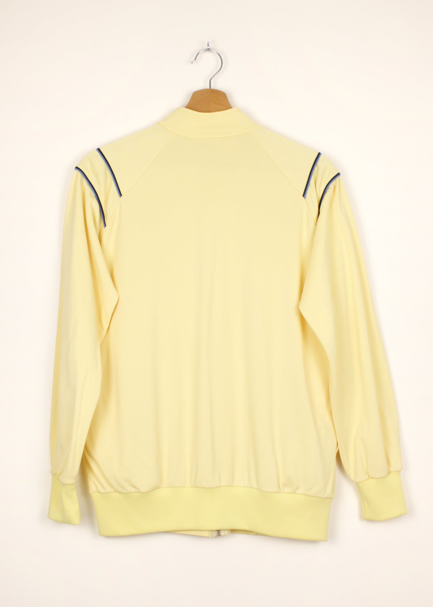 Vintage light yellow track jacket (with pockets)