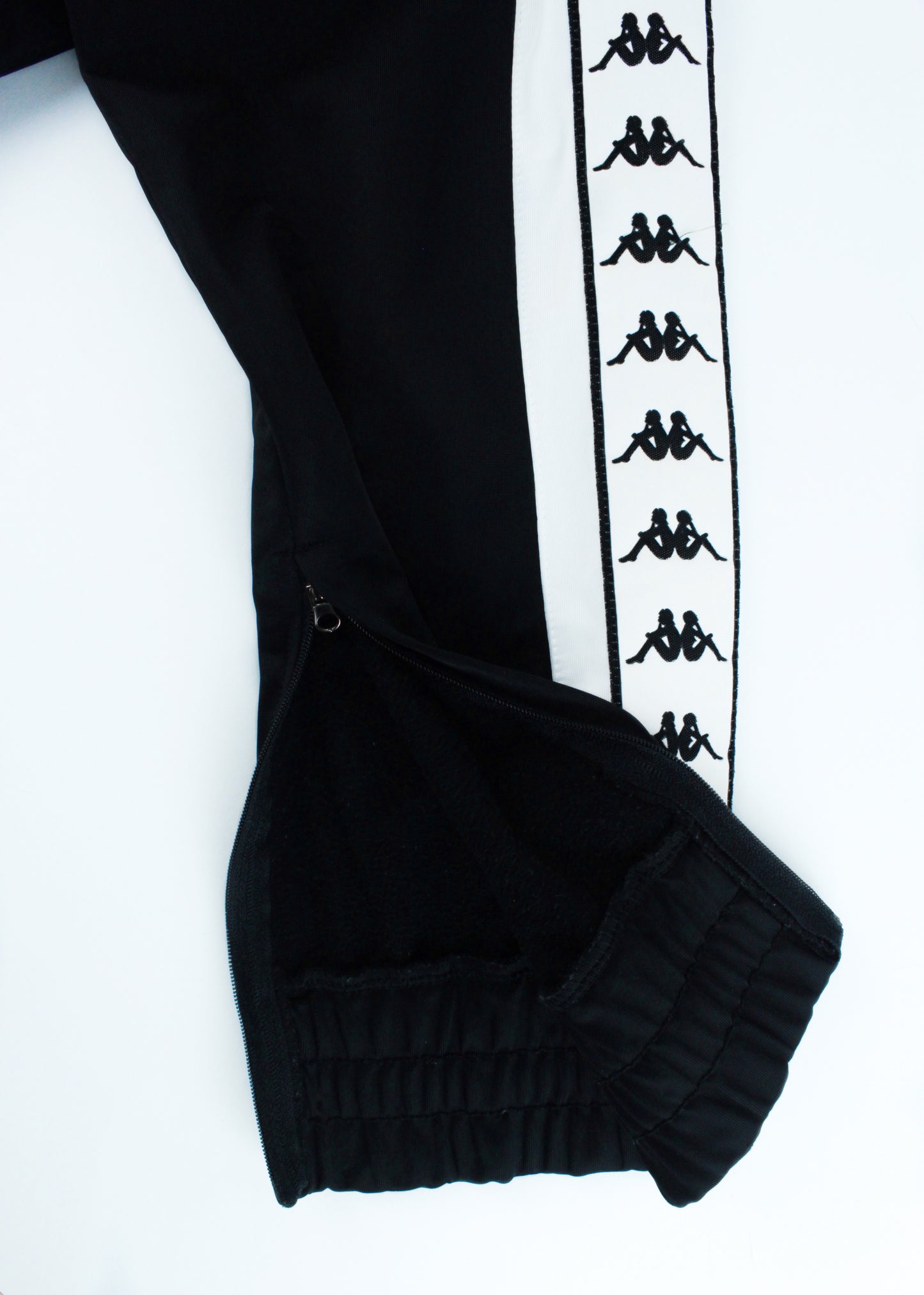 Kappa basketball trousers in black