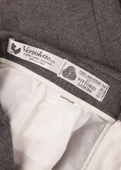Warm woolen trousers in grey