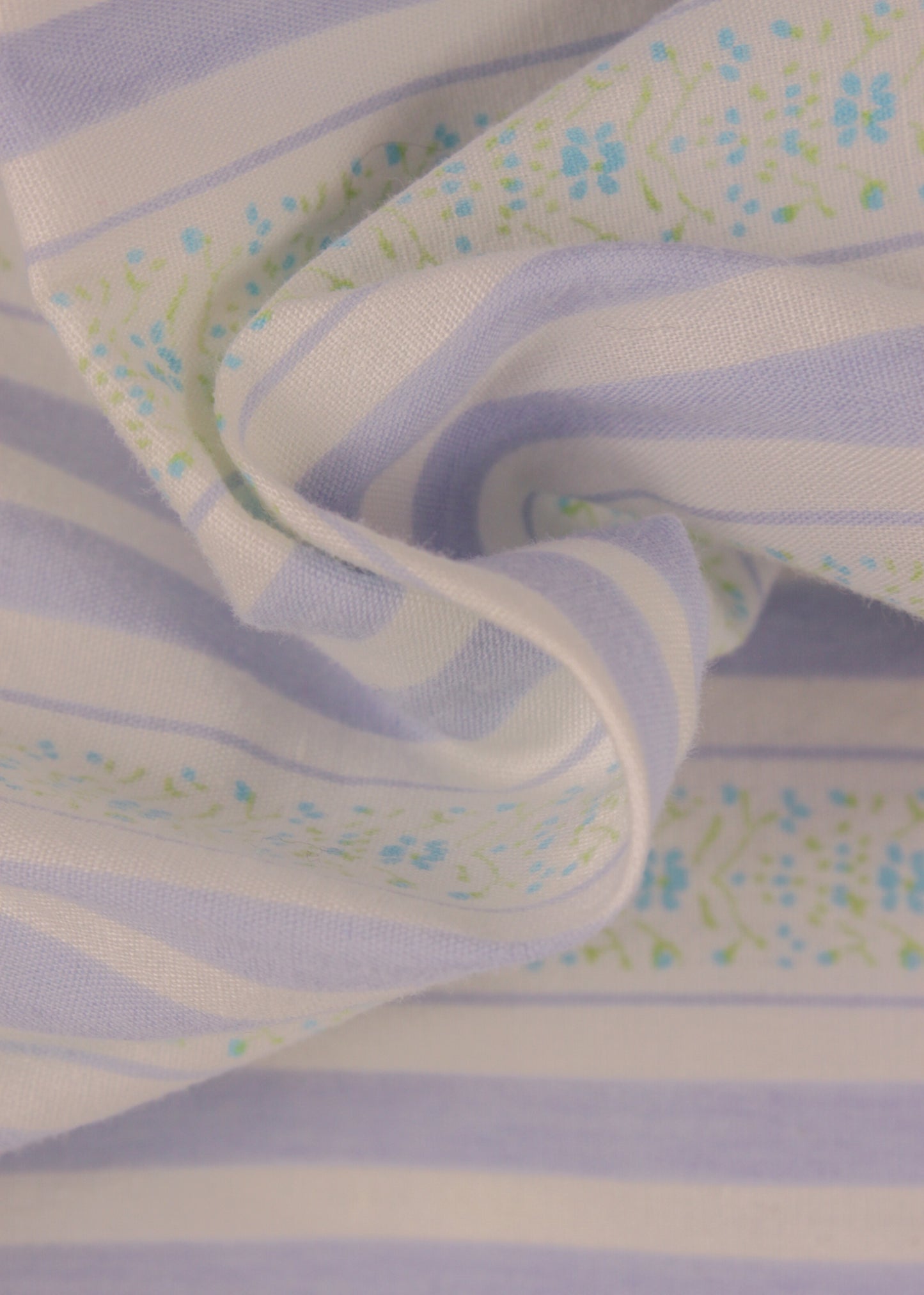 Vintage printed shirt in lilac and salad green