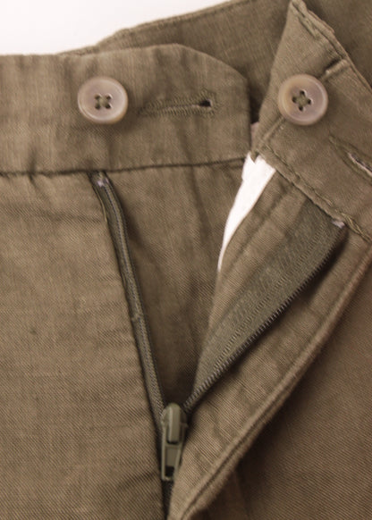 Linen shorts in green