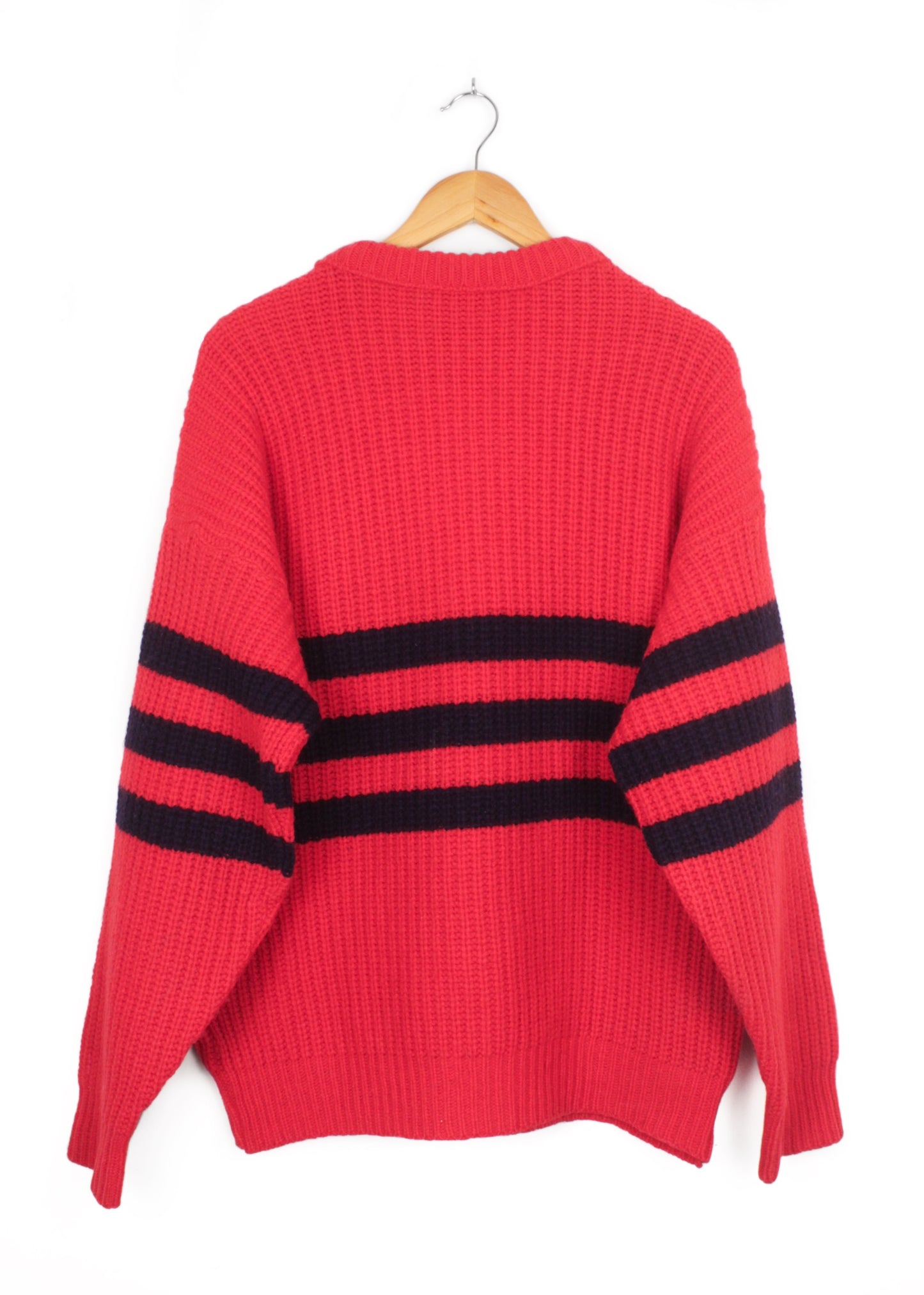 Woolen sweater in red and navy