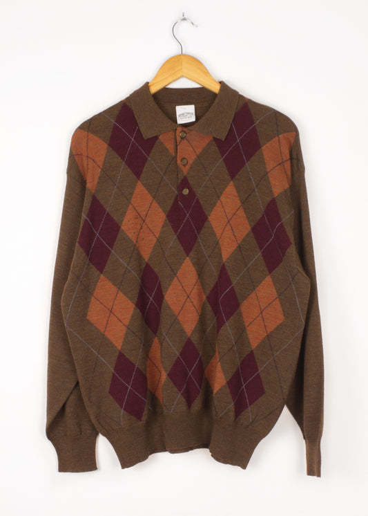 Vintage woolen sweater in brown