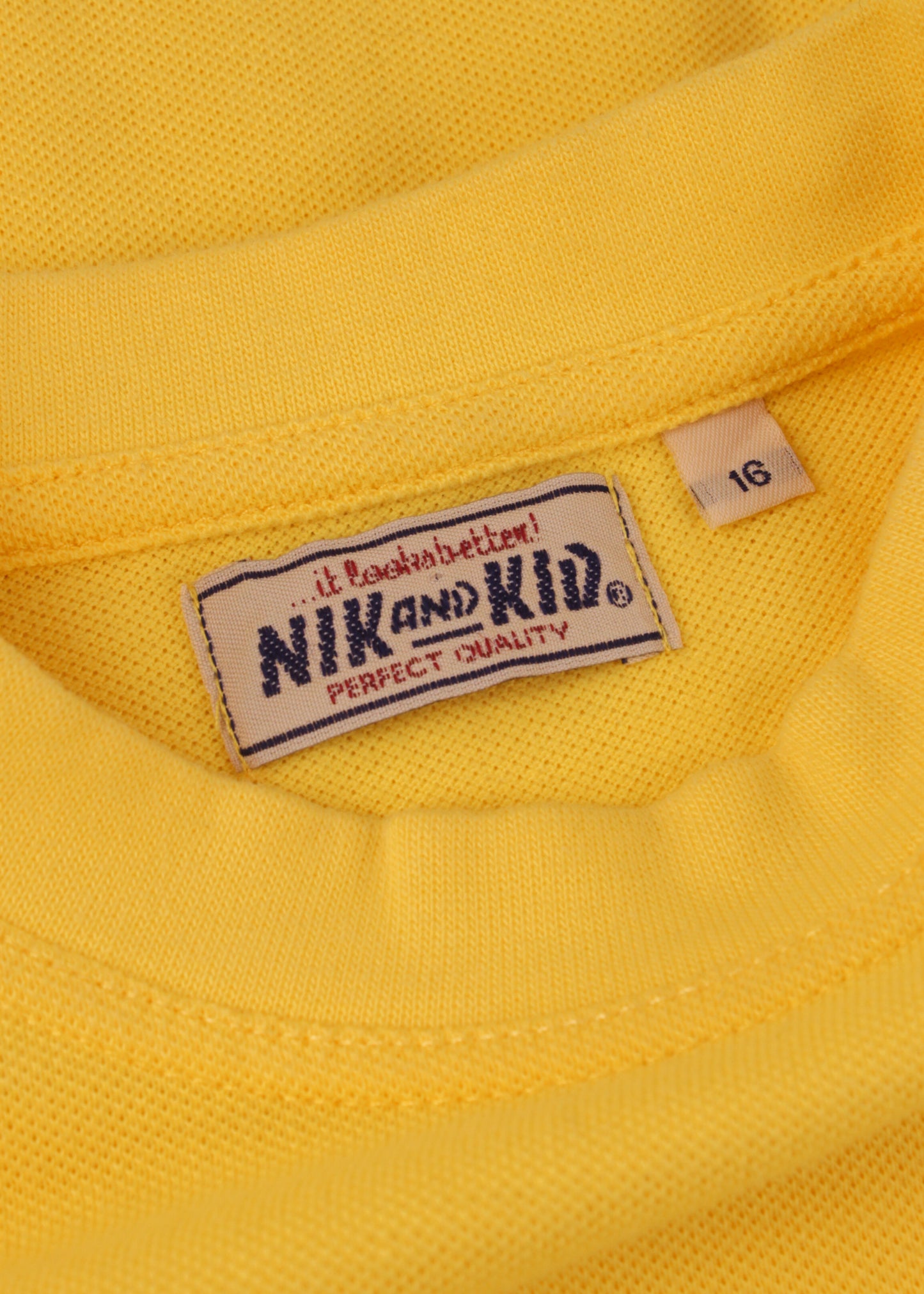 Basic yellow tee