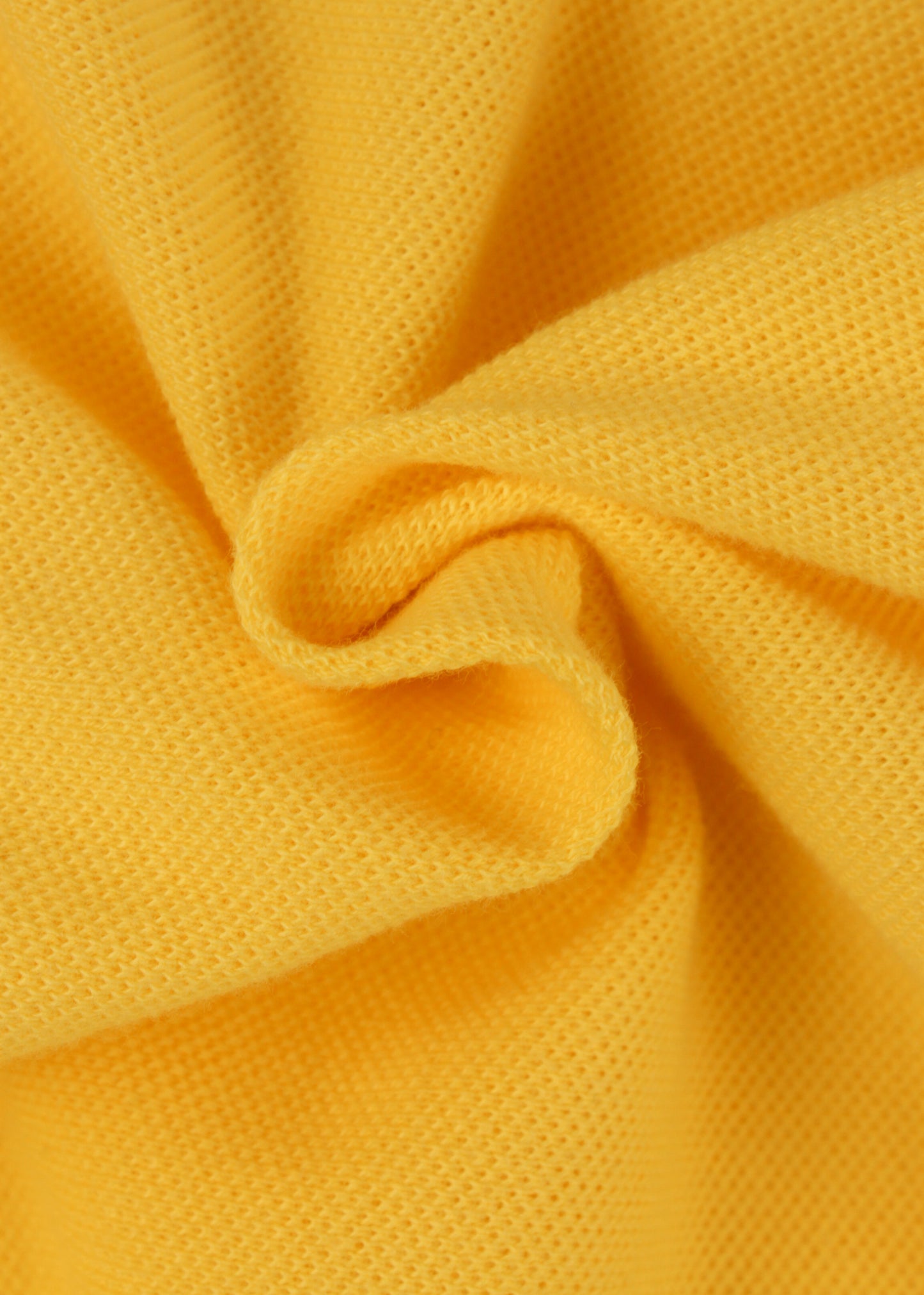 Basic yellow tee