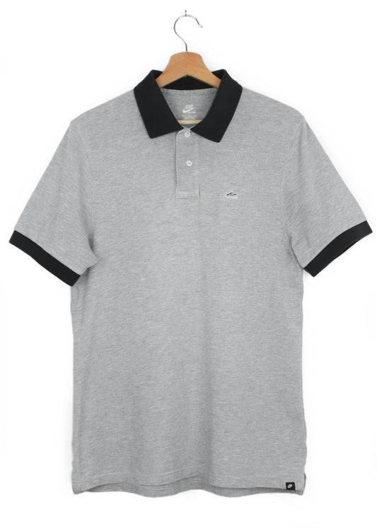 Nike polo t-shirt in grey with black collar