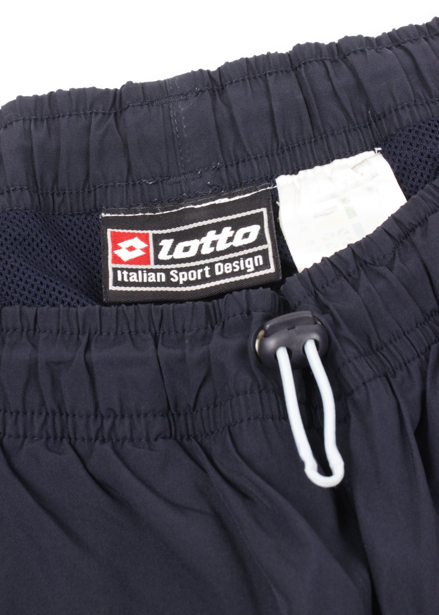 Lotto wind pants in black (with pockets)