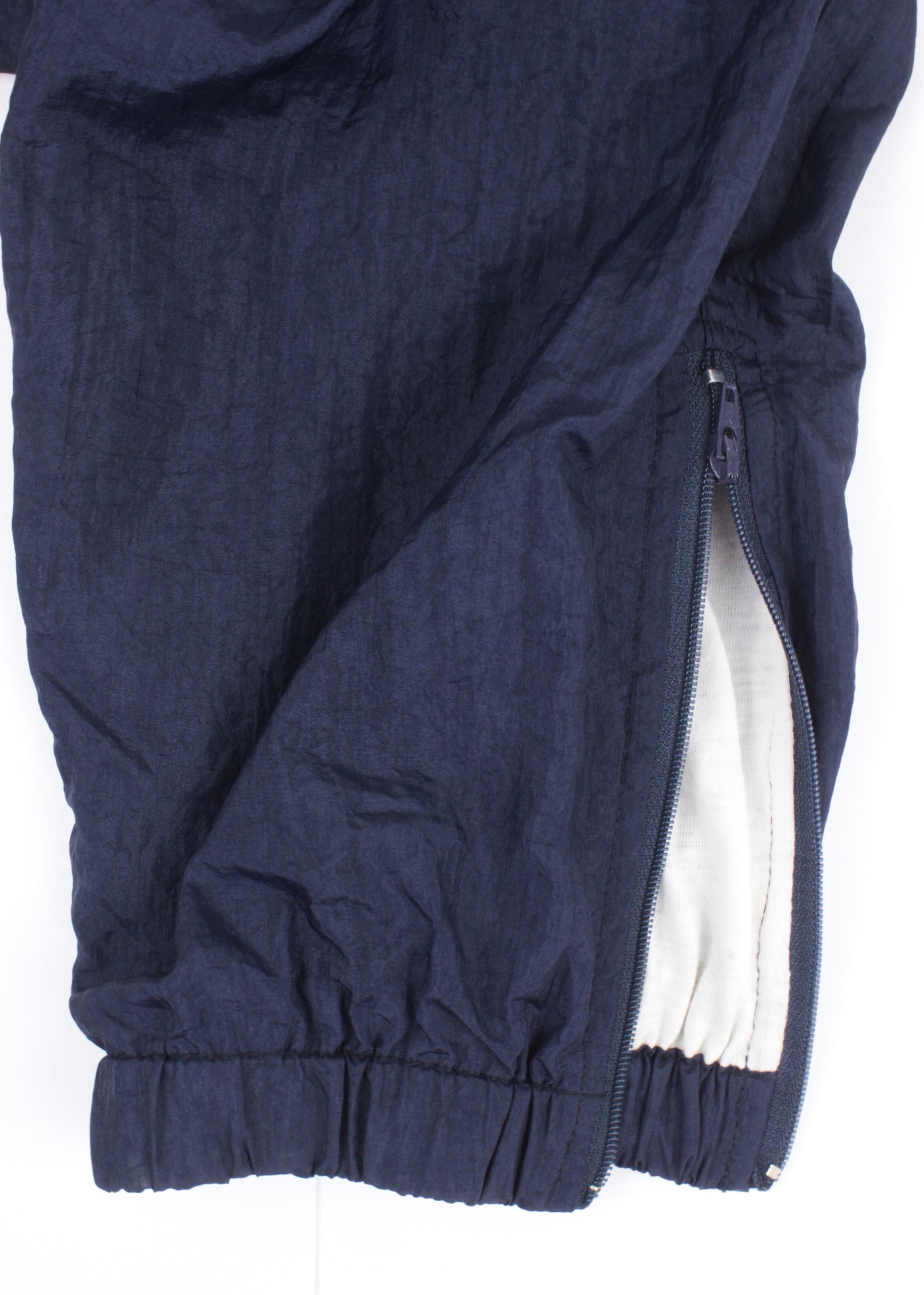 Vintage wind pants in dark blue (with pockets)