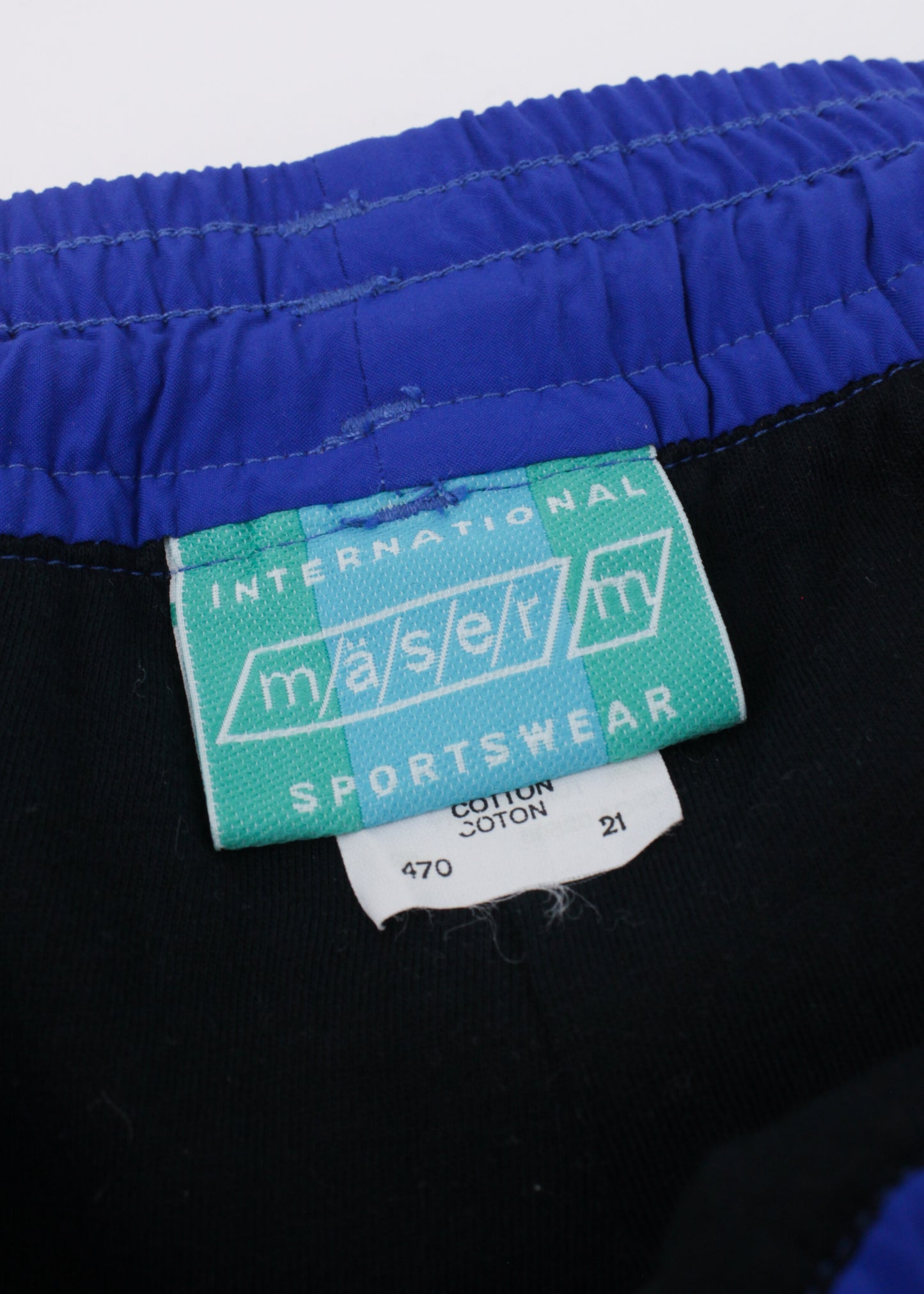 Vintage wind pants in blue (with pockets)