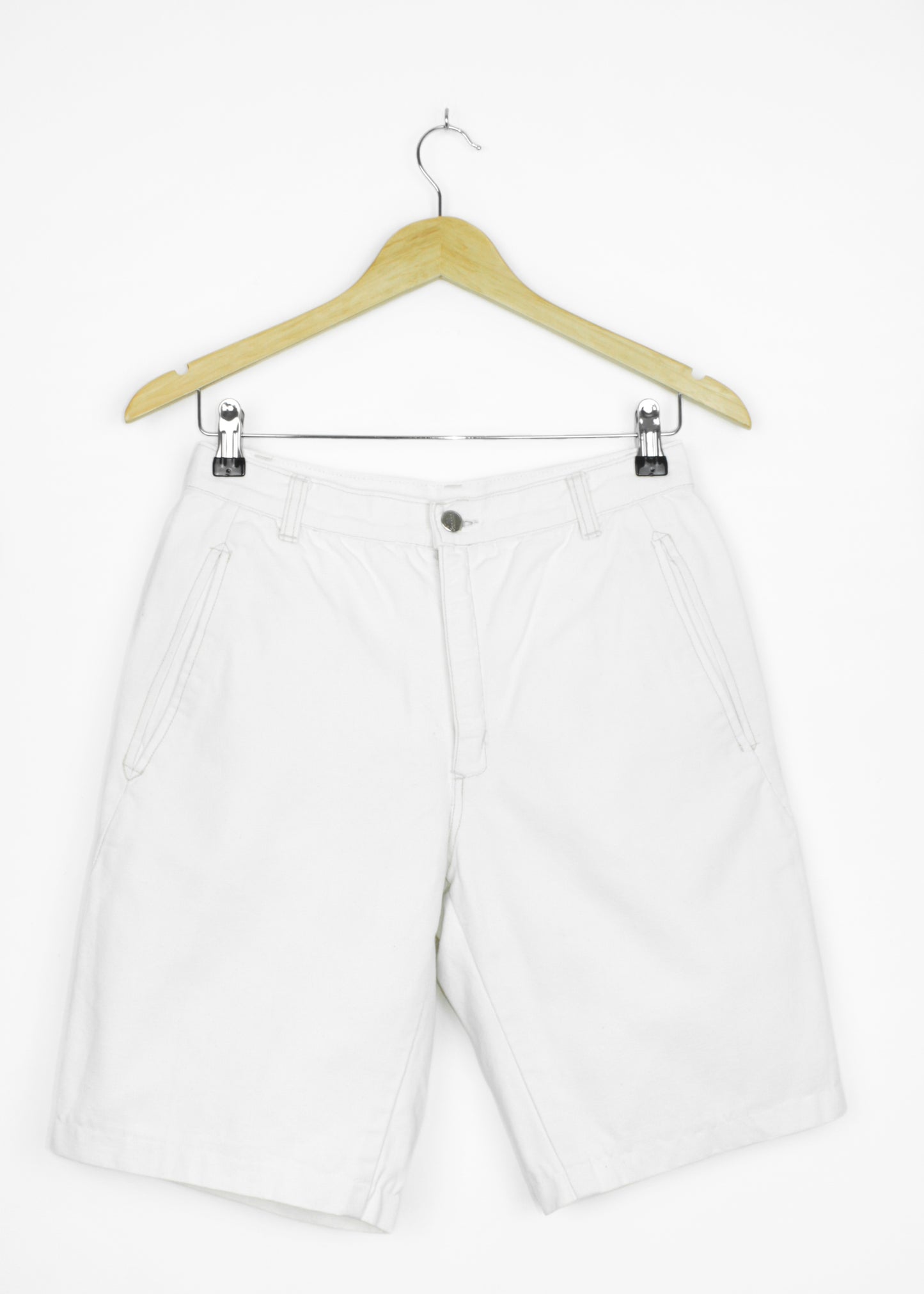 Vintage Pepper jean shorts in white