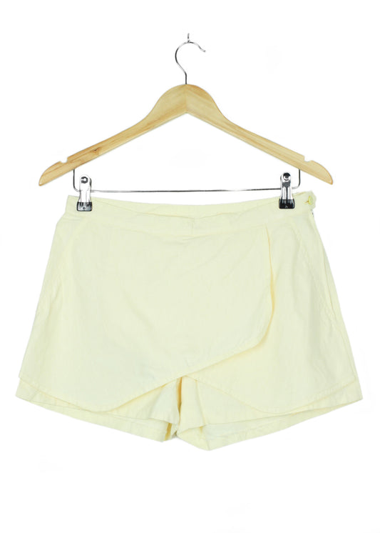 Vintage skorts in light yellow