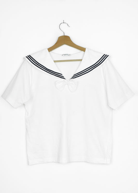 Vintage t-shirt in white with collar