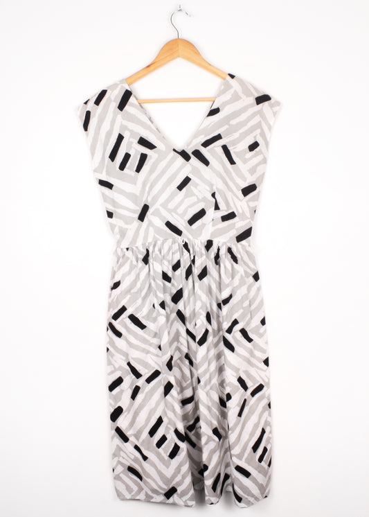 Retro printed summer dress